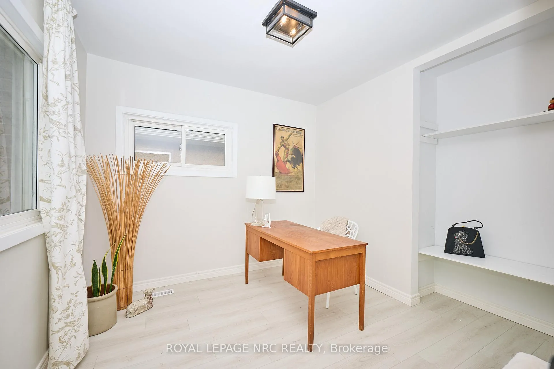 Photo 11 of 10 Fairburn Avenue, St. Catharines, Burleigh Hill — HOMEH