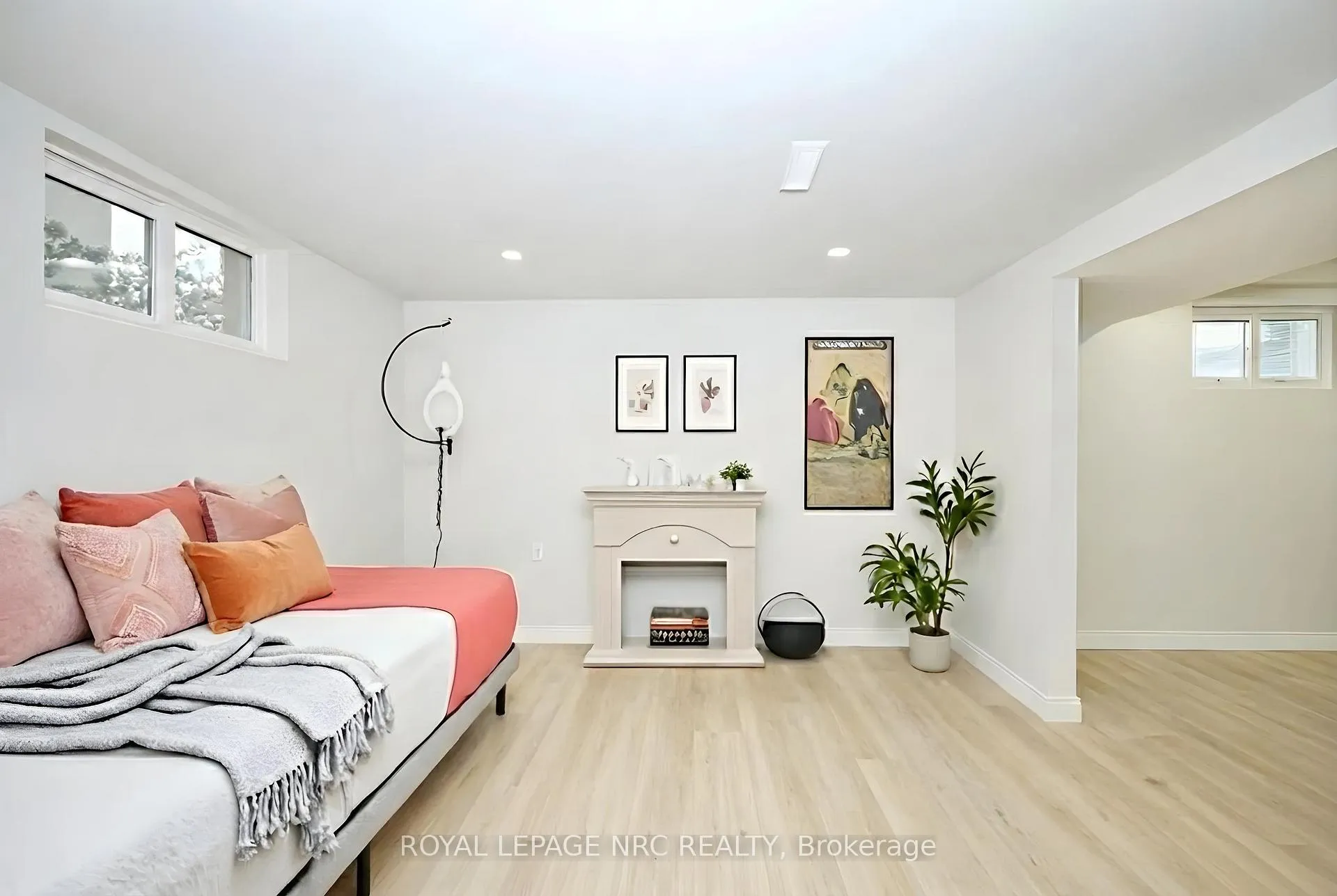 Photo 16 of 10 Fairburn Avenue, St. Catharines, Burleigh Hill — HOMEH