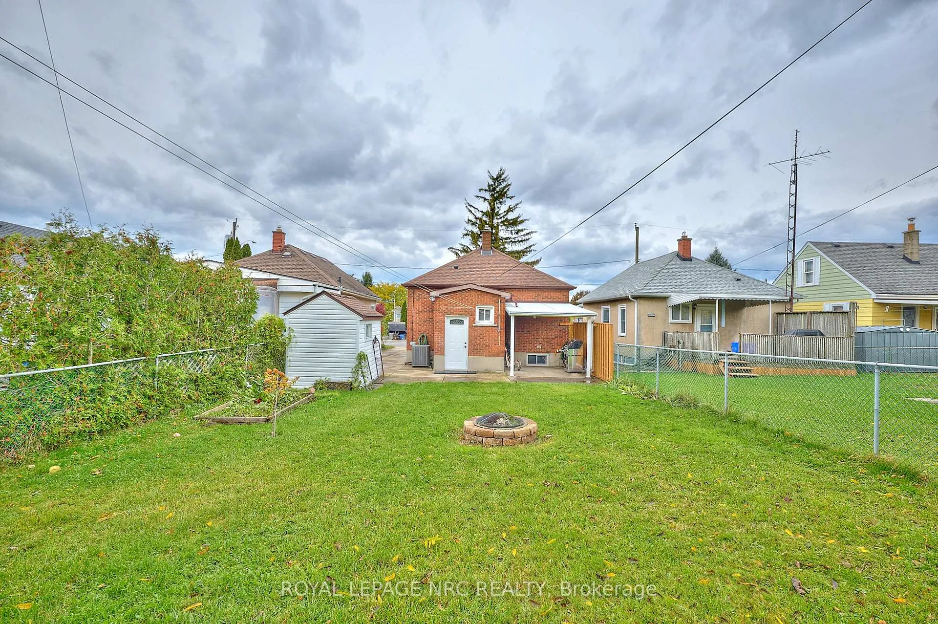 Photo 22 of 10 Fairburn Avenue, St. Catharines, Burleigh Hill — HOMEH