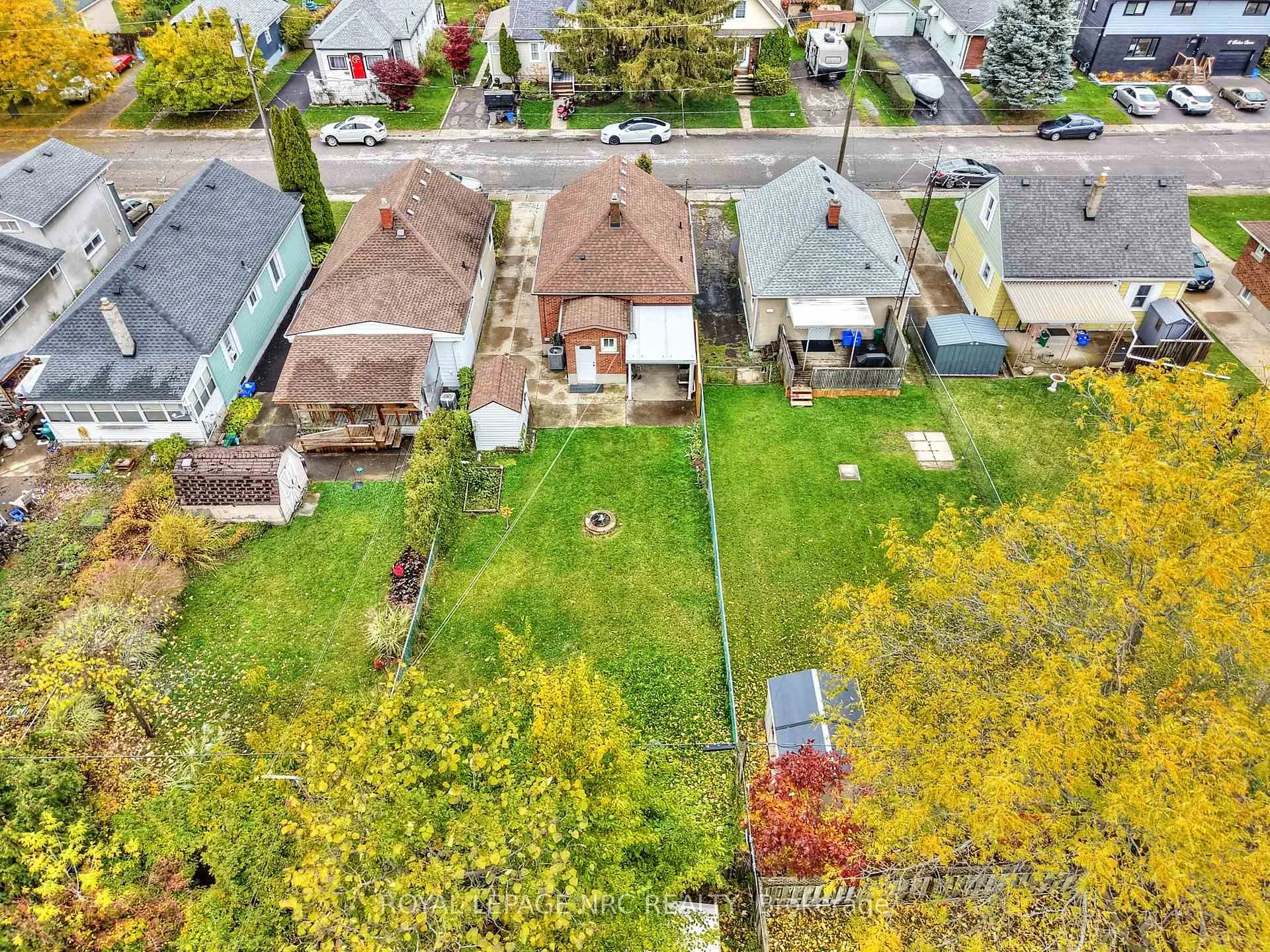 Photo 25 of 10 Fairburn Avenue, St. Catharines, Burleigh Hill — HOMEH