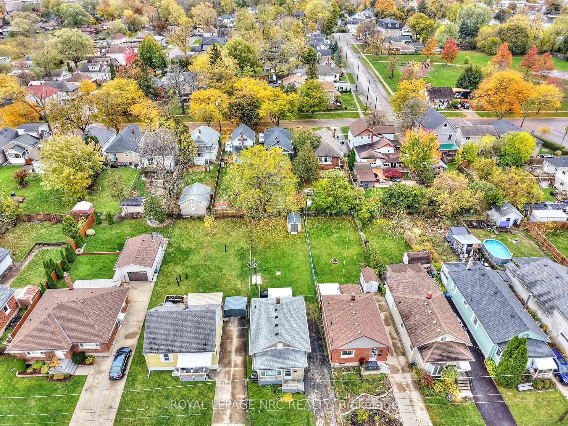 Photo 29 of 10 Fairburn Avenue, St. Catharines, Burleigh Hill — HOMEH