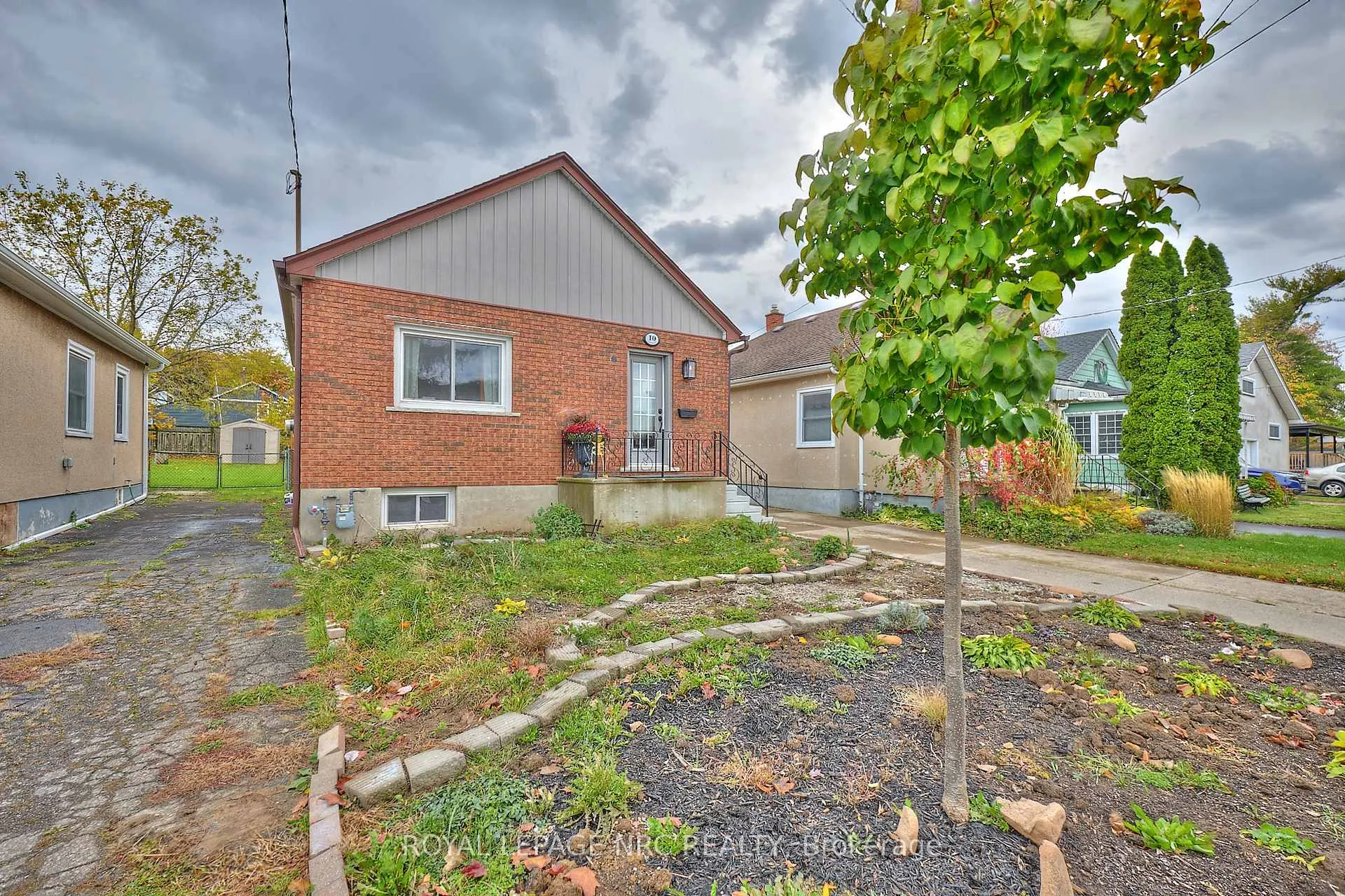 Photo 34 of 10 Fairburn Avenue, St. Catharines, Burleigh Hill — HOMEH
