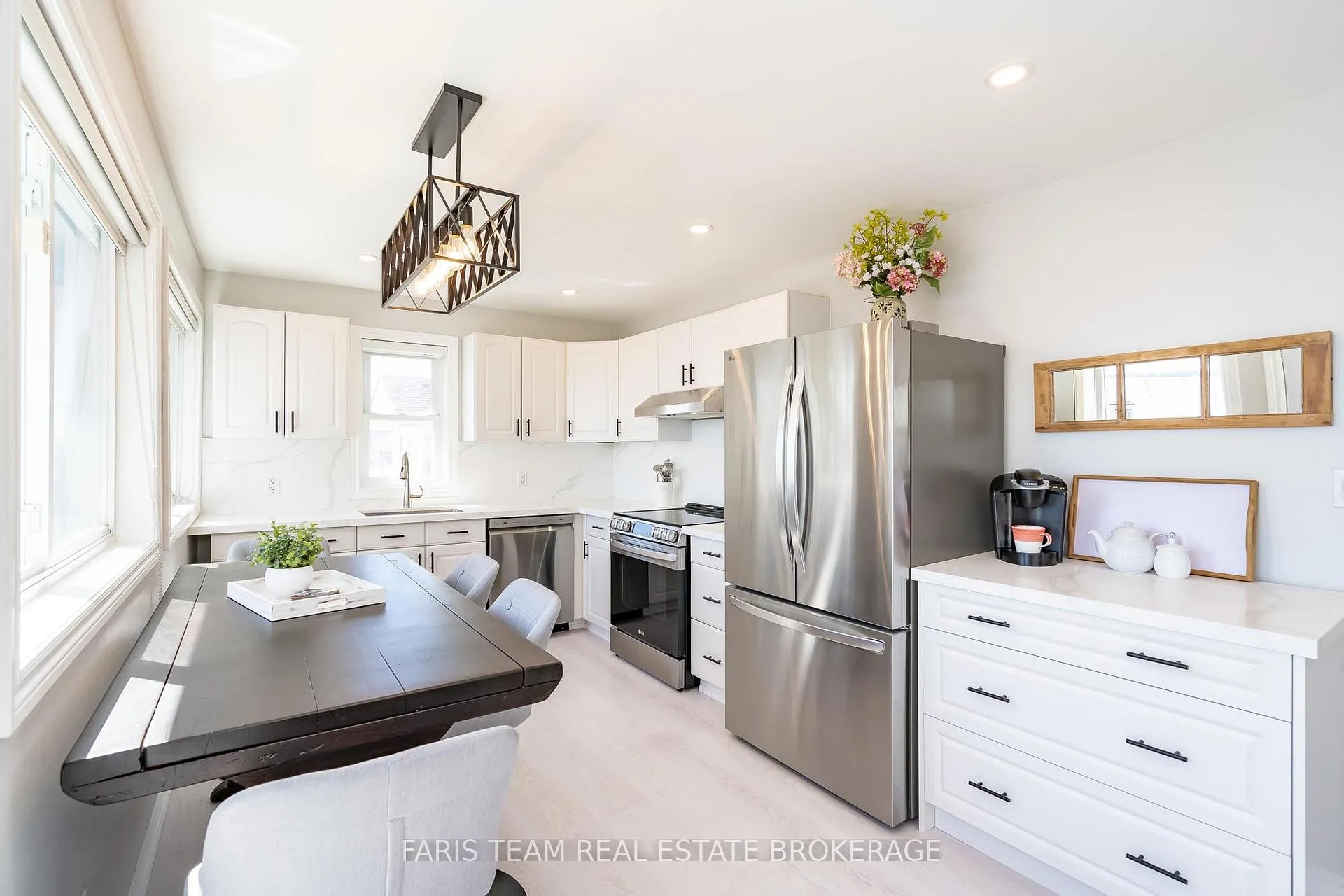 Photo 5 of 282 Robins Point Road, Tay, Victoria Harbour — HOMEH