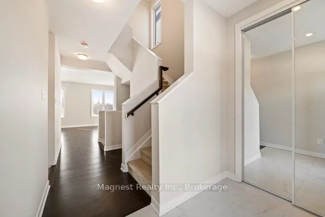 Photo 3 of 1005 Canoe Street, Ottawa, Barrhaven - Heritage Park — HOMEH
