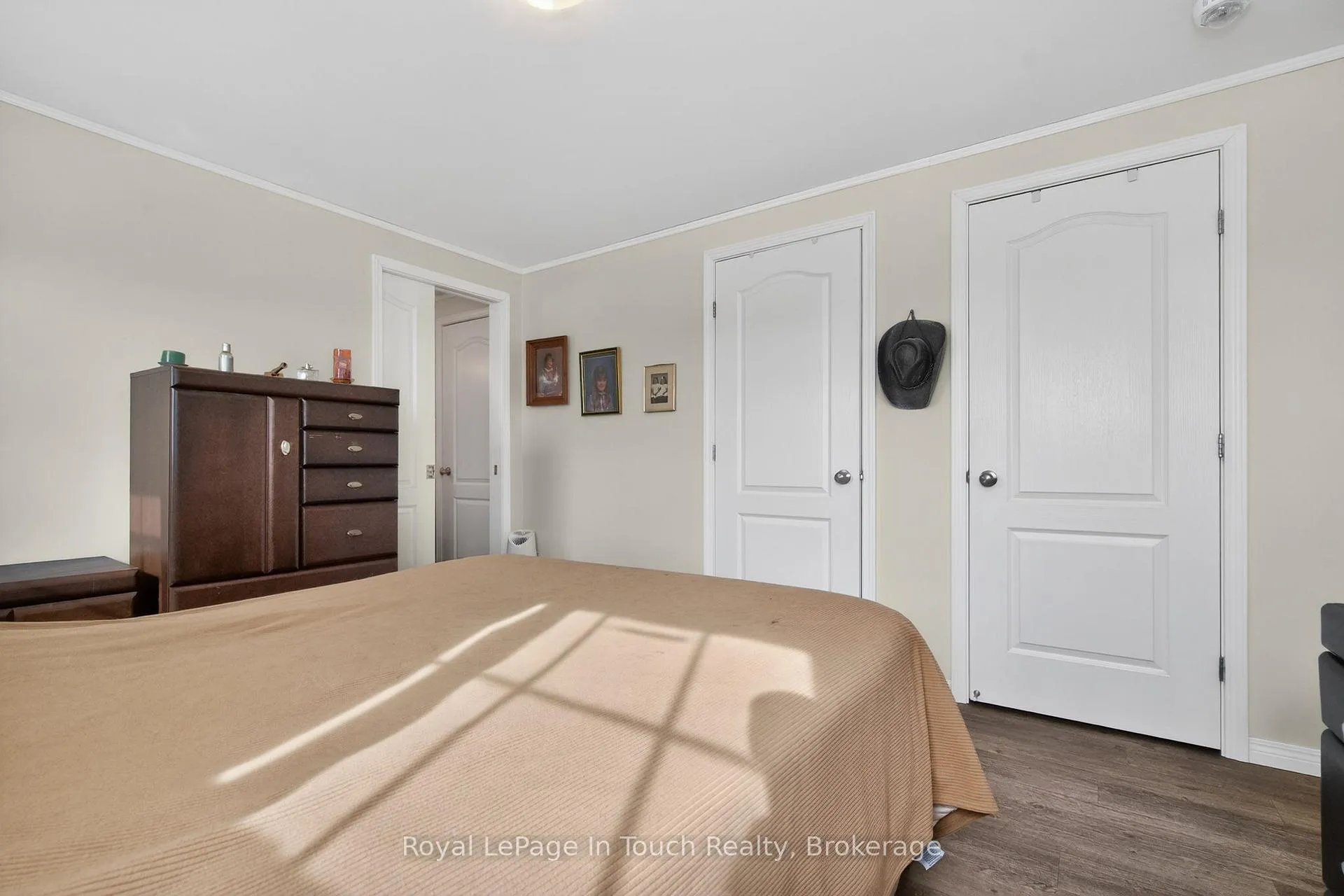 Photo 12 of 9732 93 Highway, Midland — HOMEH