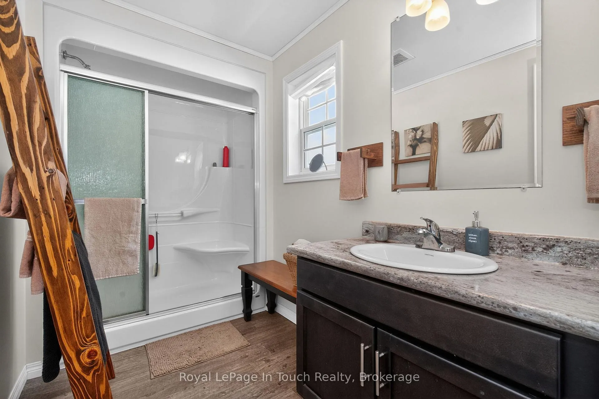 Photo 13 of 9732 93 Highway, Midland — HOMEH