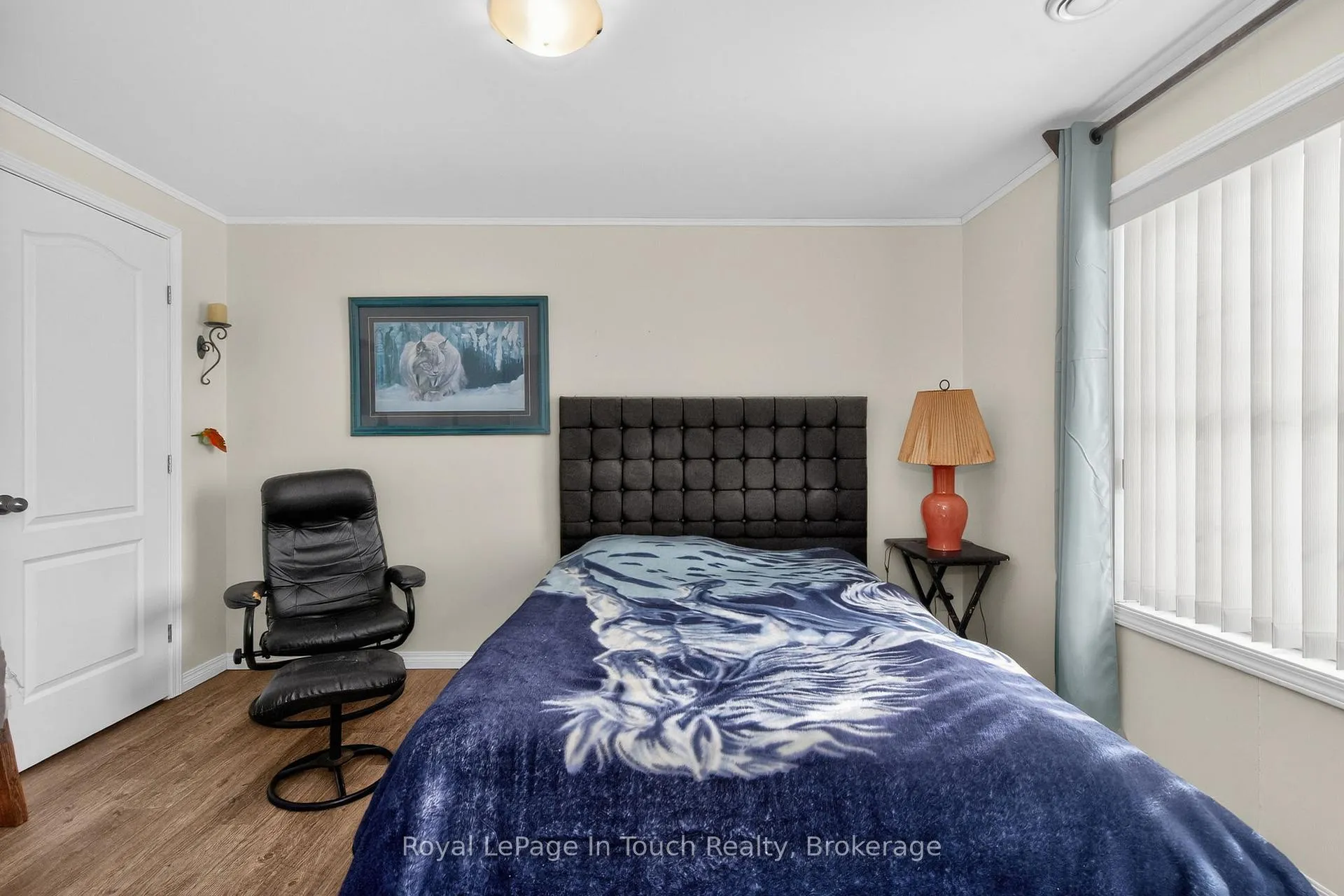 Photo 23 of 9732 93 Highway, Midland — HOMEH