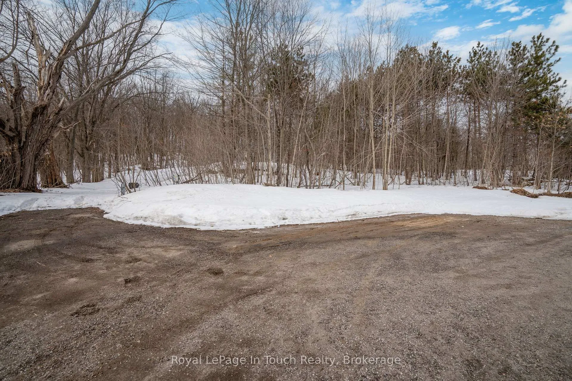 Photo 39 of 9732 93 Highway, Midland — HOMEH