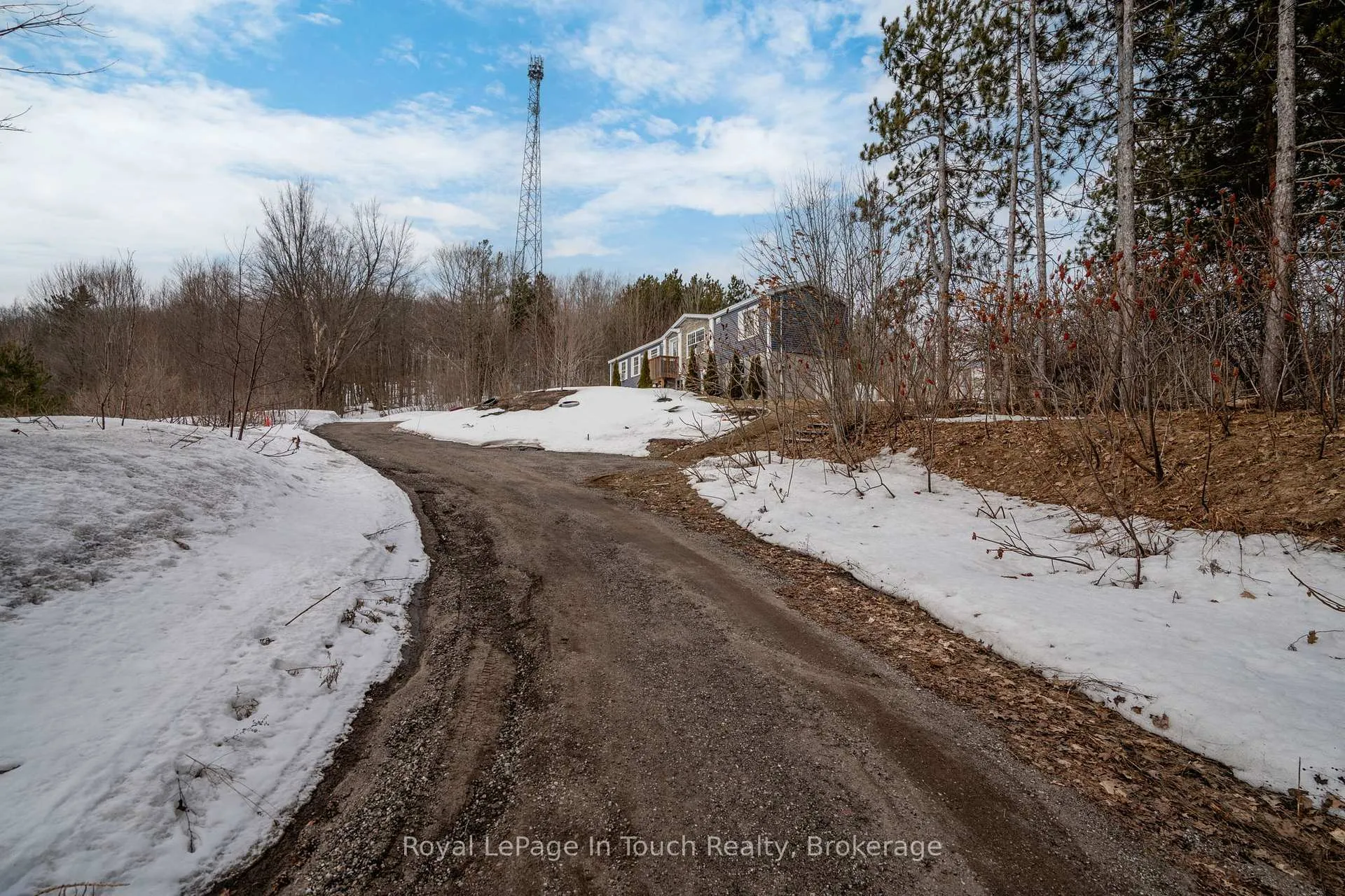 Photo 42 of 9732 93 Highway, Midland — HOMEH