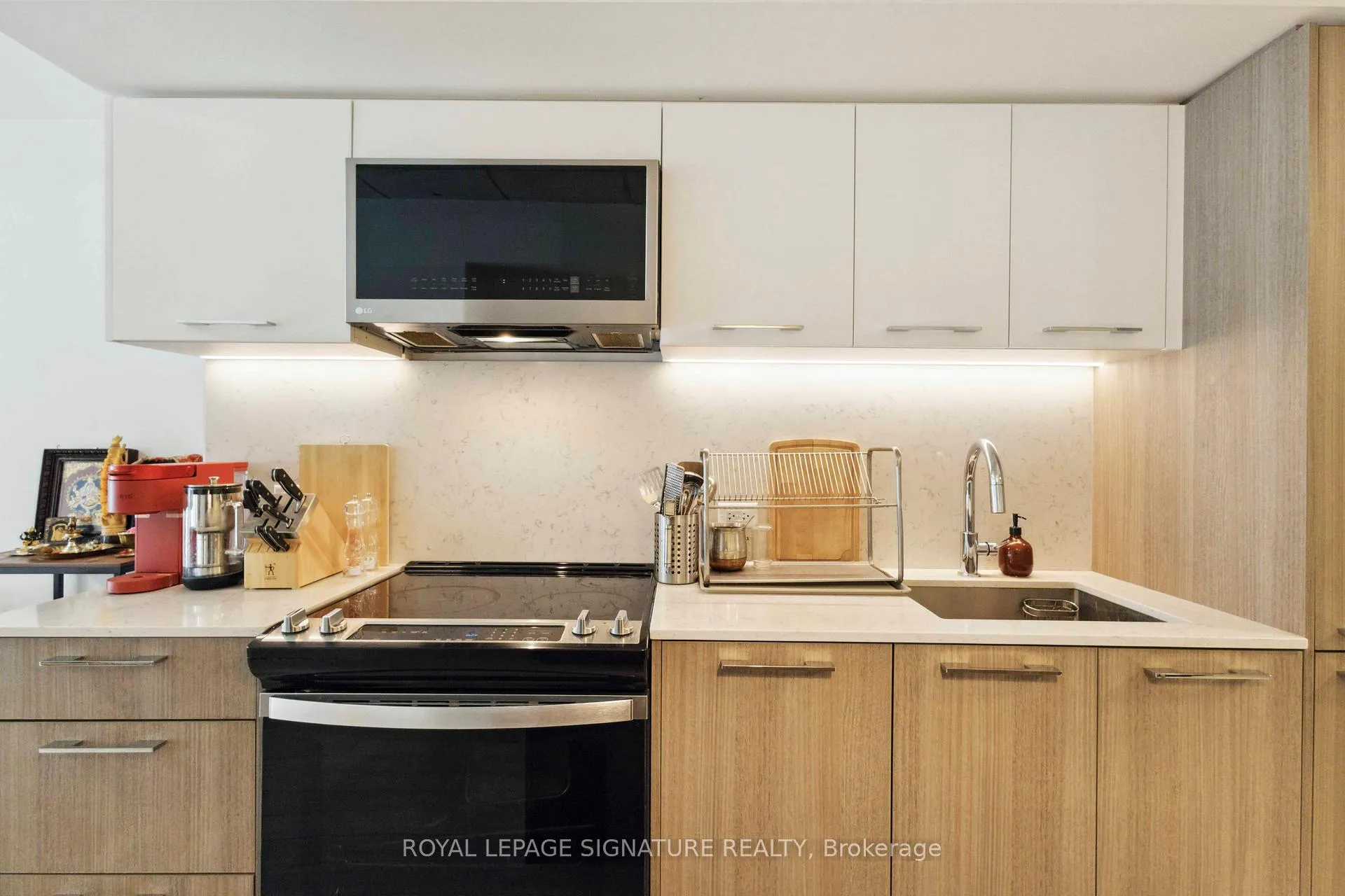 Photo 17 of Unit 313, 665 Queen Street E, Toronto, South Riverdale — HOMEH