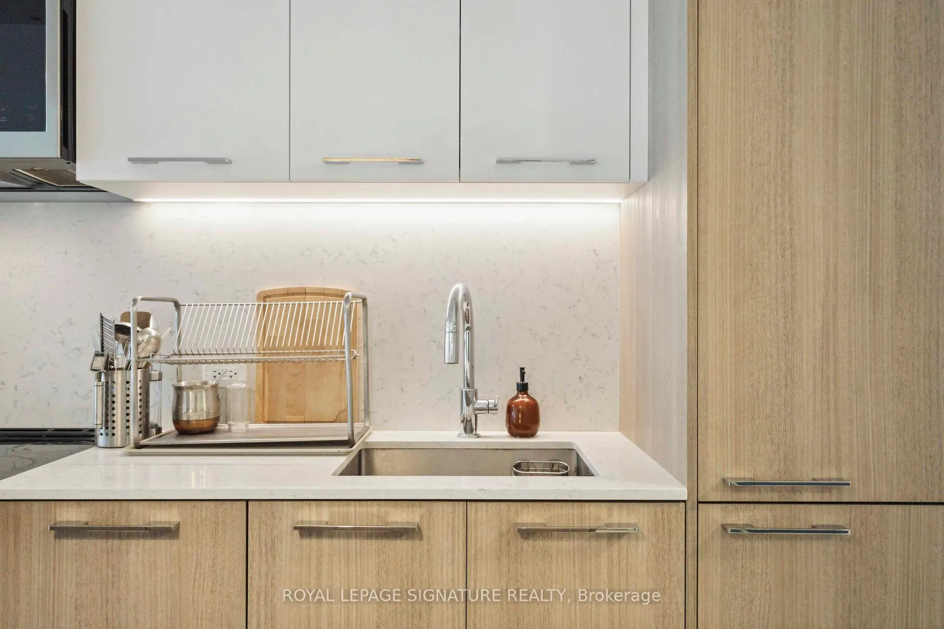 Photo 18 of Unit 313, 665 Queen Street E, Toronto, South Riverdale — HOMEH