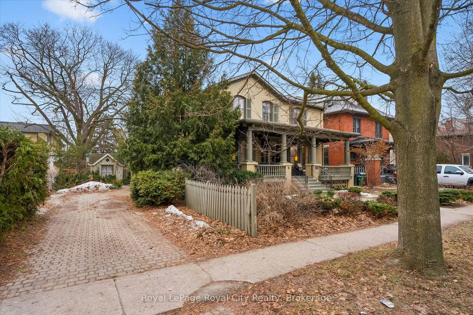 Photo 3 of 16 Oxford Street, Guelph, Downtown — HOMEH