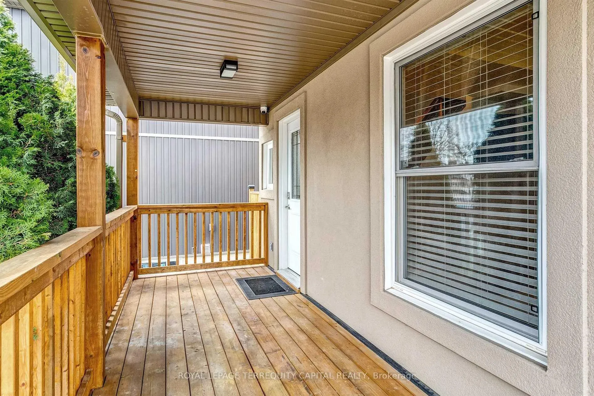 Photo 2 of 4563 Ryerson Crescent, Niagara Falls, Downtown — HOMEH