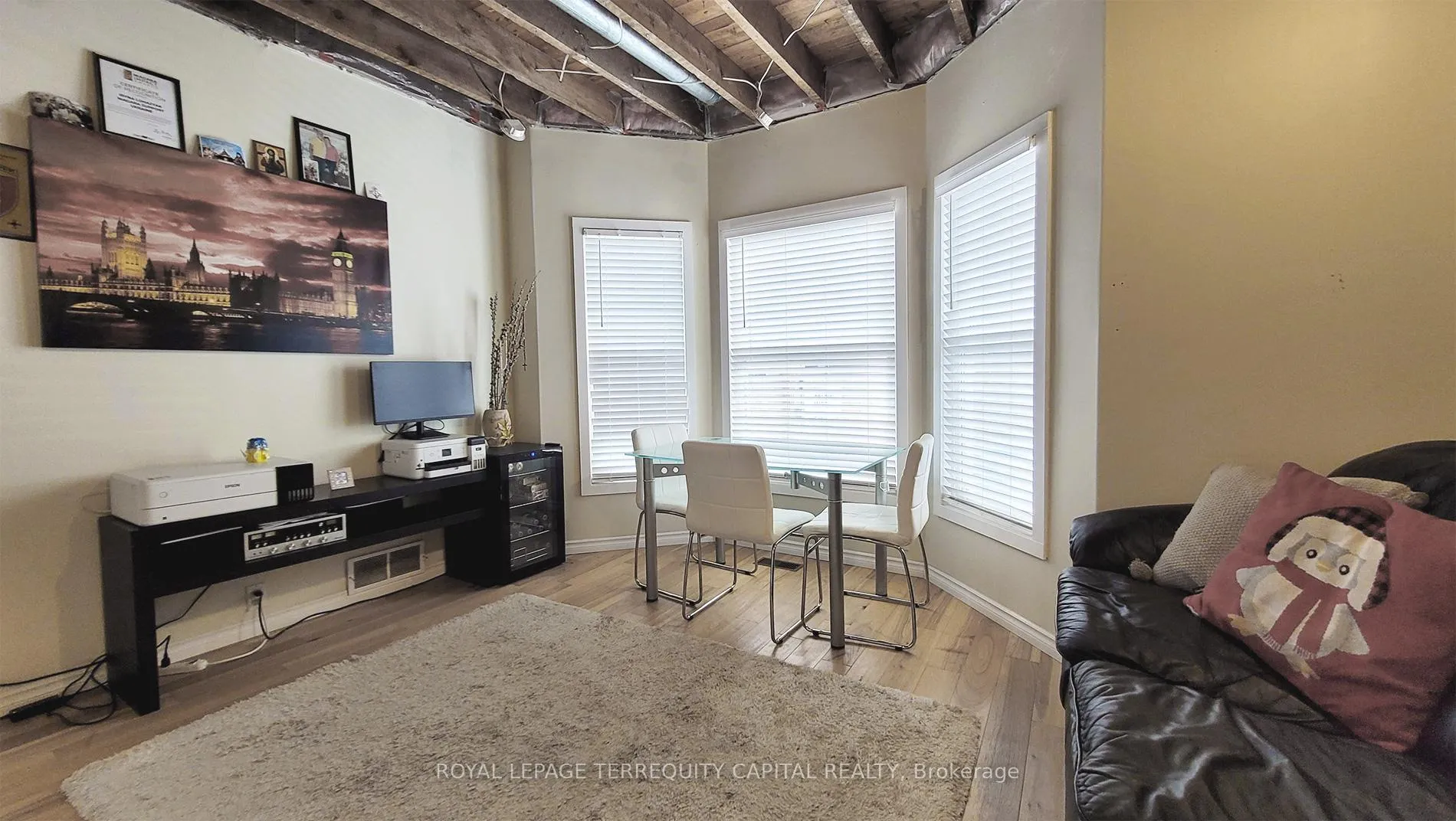 Photo 8 of 4563 Ryerson Crescent, Niagara Falls, Downtown — HOMEH