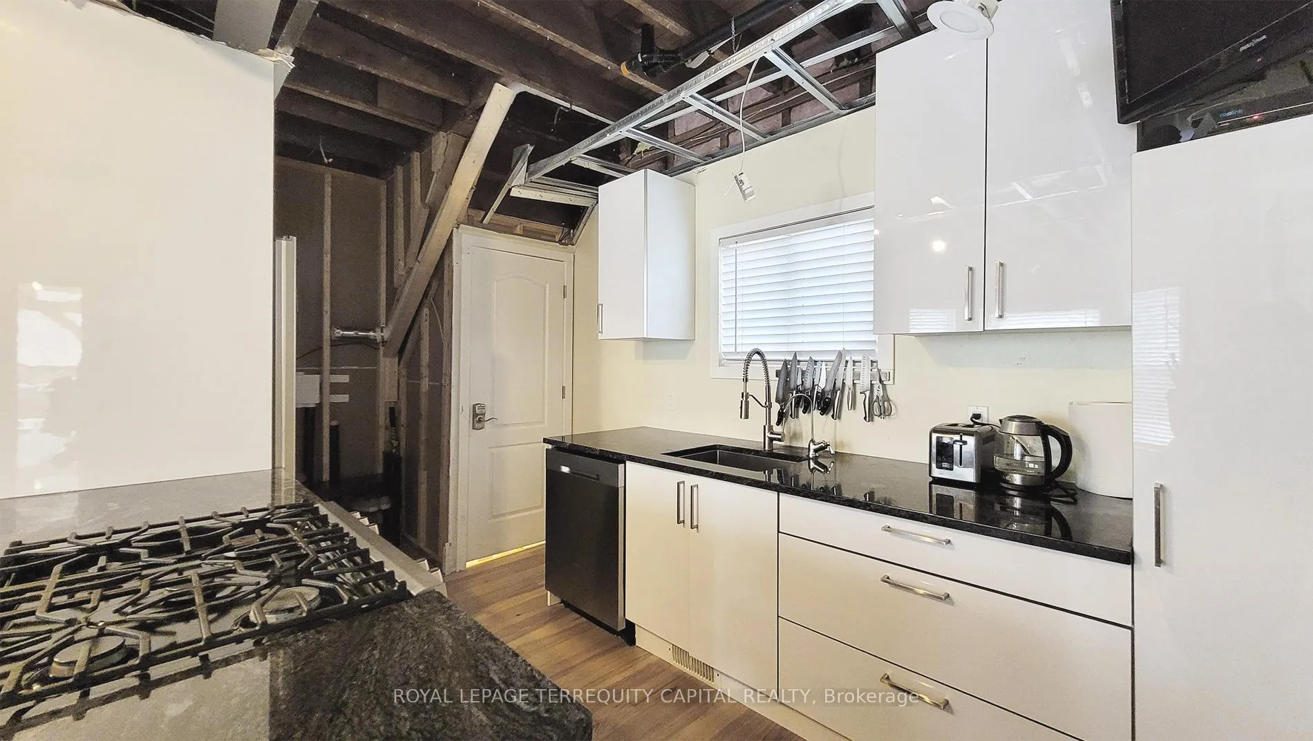 Photo 11 of 4563 Ryerson Crescent, Niagara Falls, Downtown — HOMEH