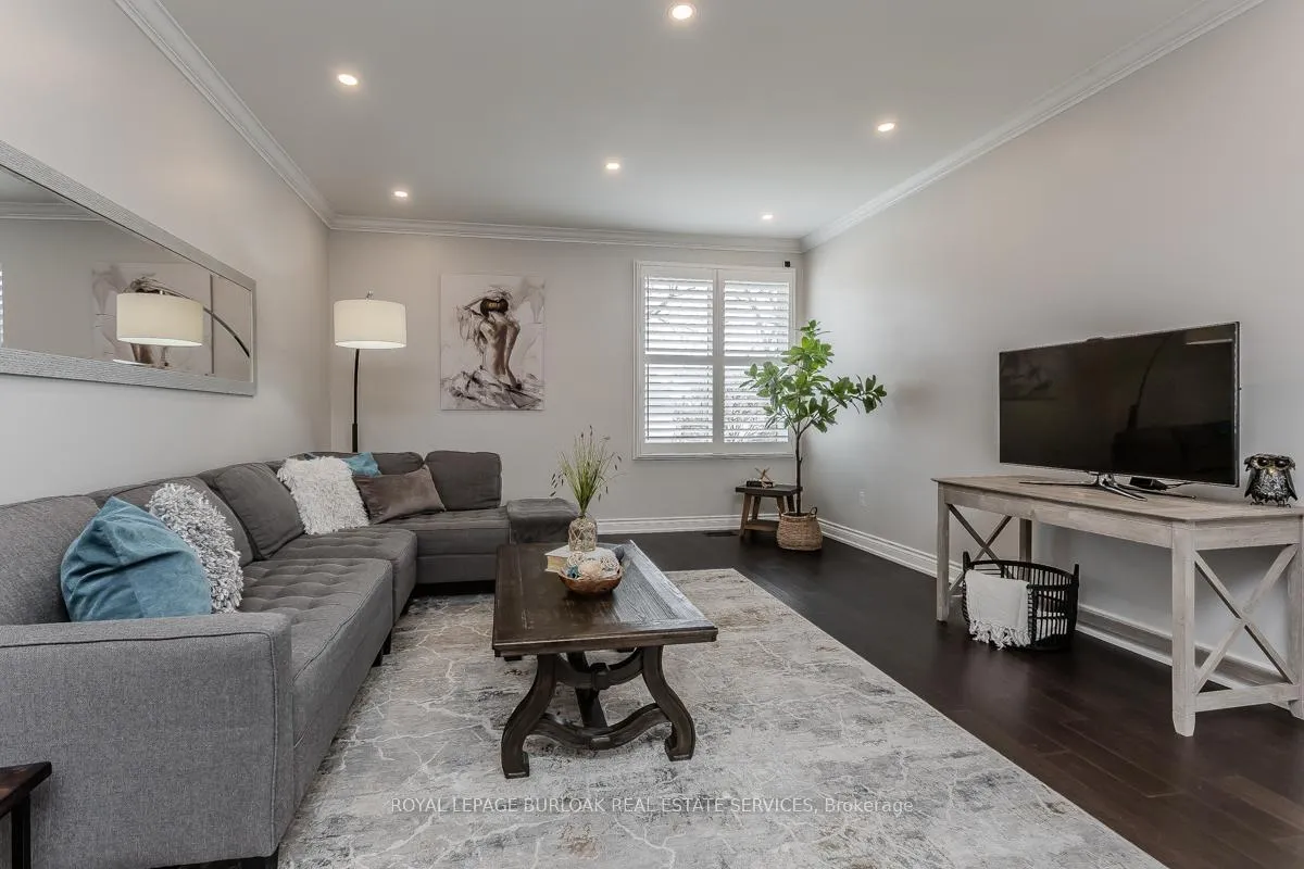 Photo 5 of 2360 Cavendish Drive, Burlington, Brant Hills — HOMEH