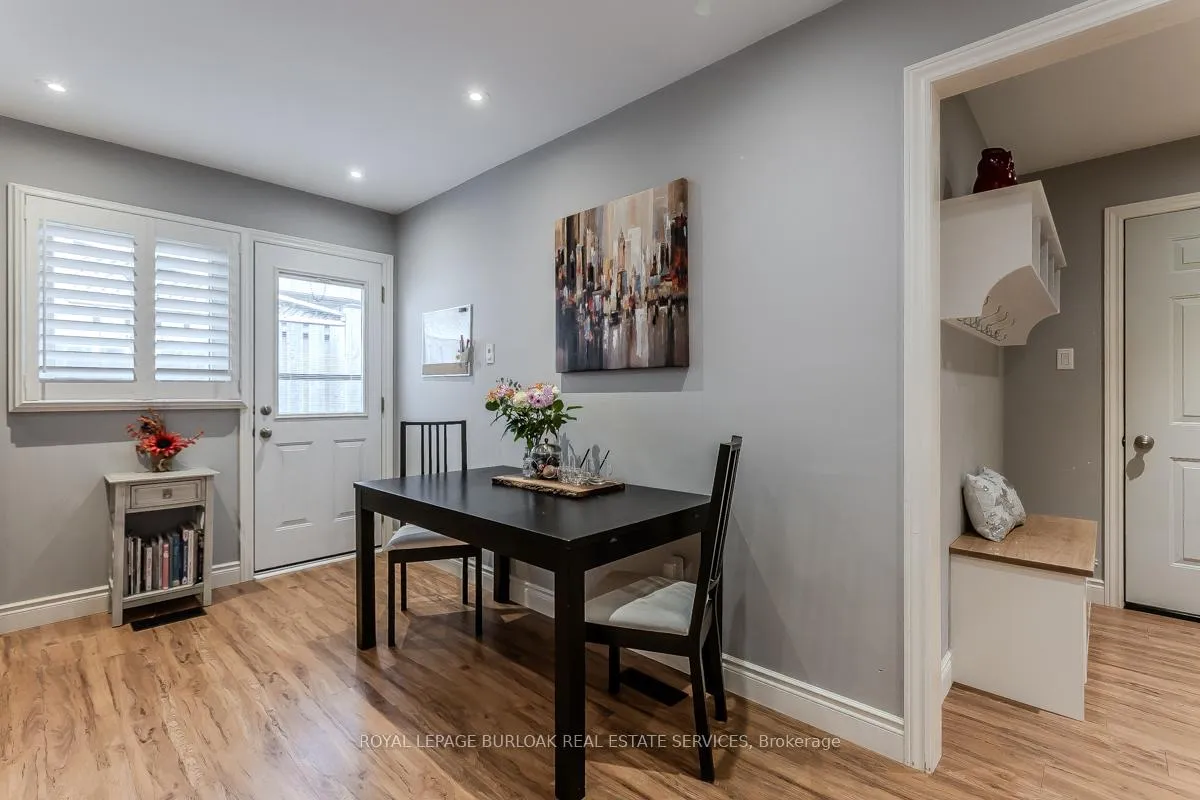 Photo 13 of 2360 Cavendish Drive, Burlington, Brant Hills — HOMEH