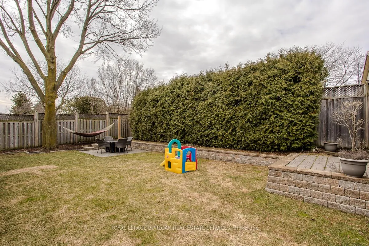 Photo 14 of 2360 Cavendish Drive, Burlington, Brant Hills — HOMEH