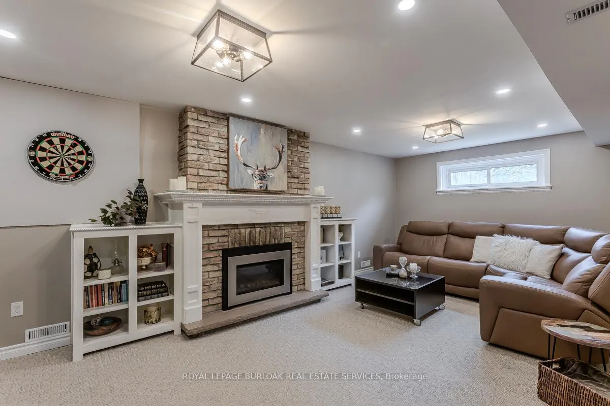 Photo 31 of 2360 Cavendish Drive, Burlington, Brant Hills — HOMEH