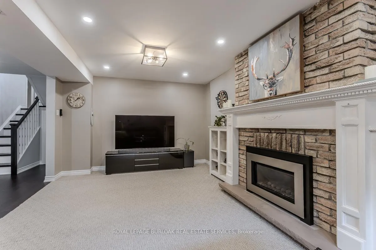 Photo 33 of 2360 Cavendish Drive, Burlington, Brant Hills — HOMEH
