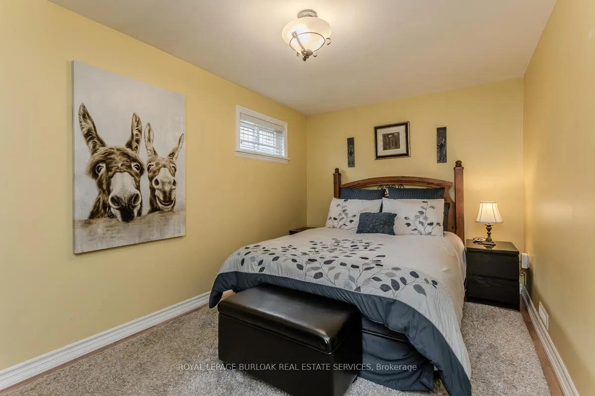 Photo 34 of 2360 Cavendish Drive, Burlington, Brant Hills — HOMEH