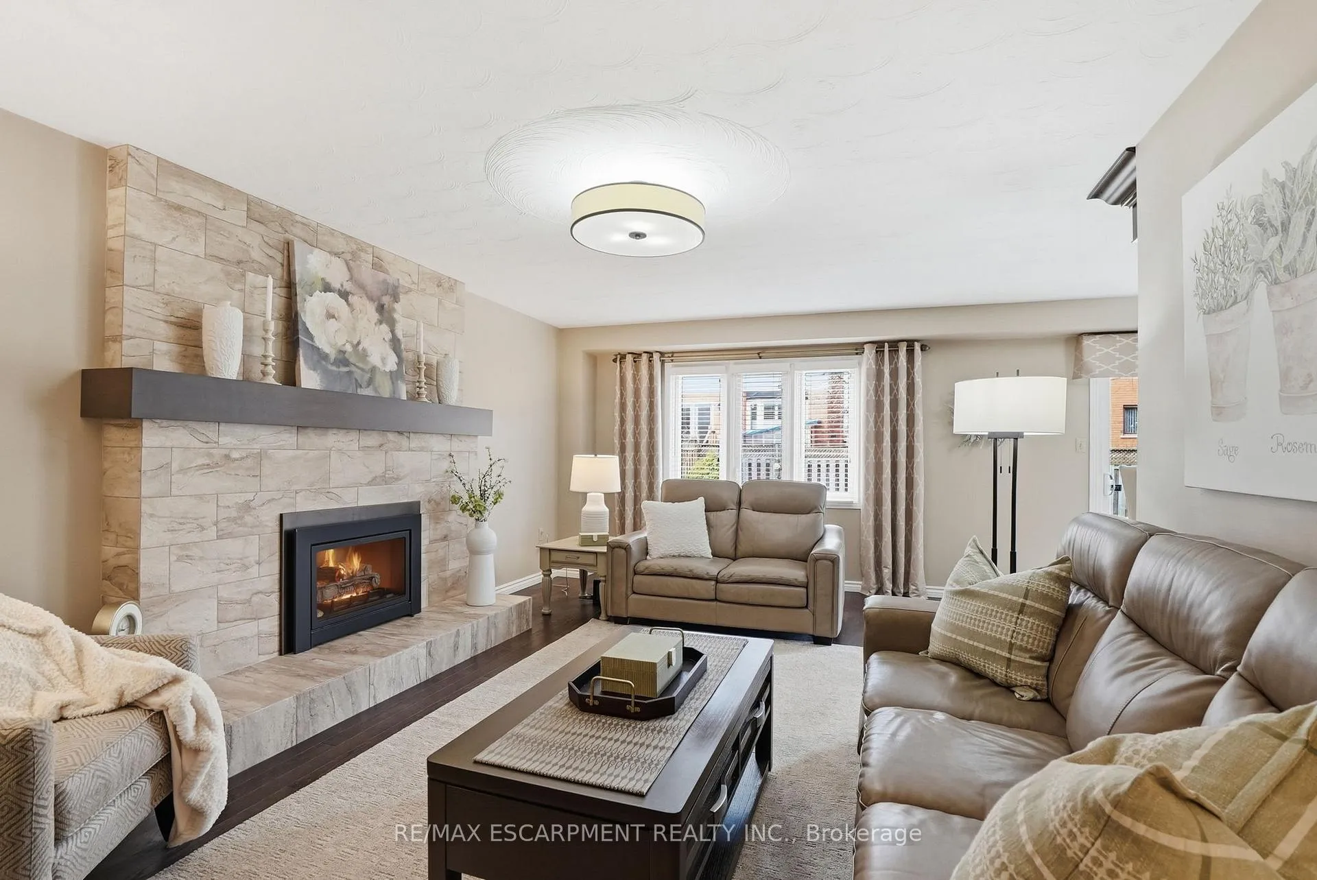 Photo 11 of 31 Republic Avenue, Hamilton, Barnstown — HOMEH