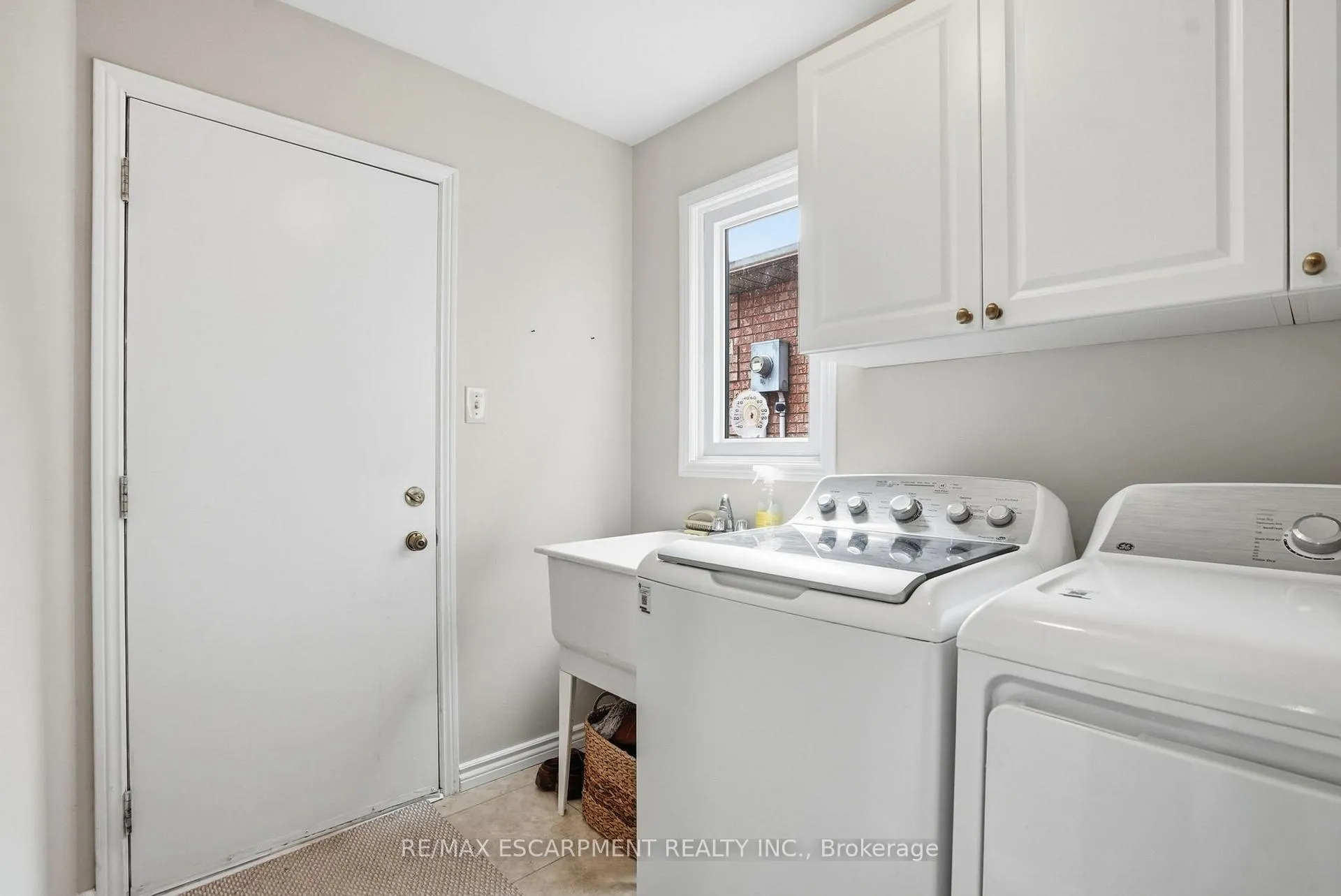 Photo 17 of 31 Republic Avenue, Hamilton, Barnstown — HOMEH