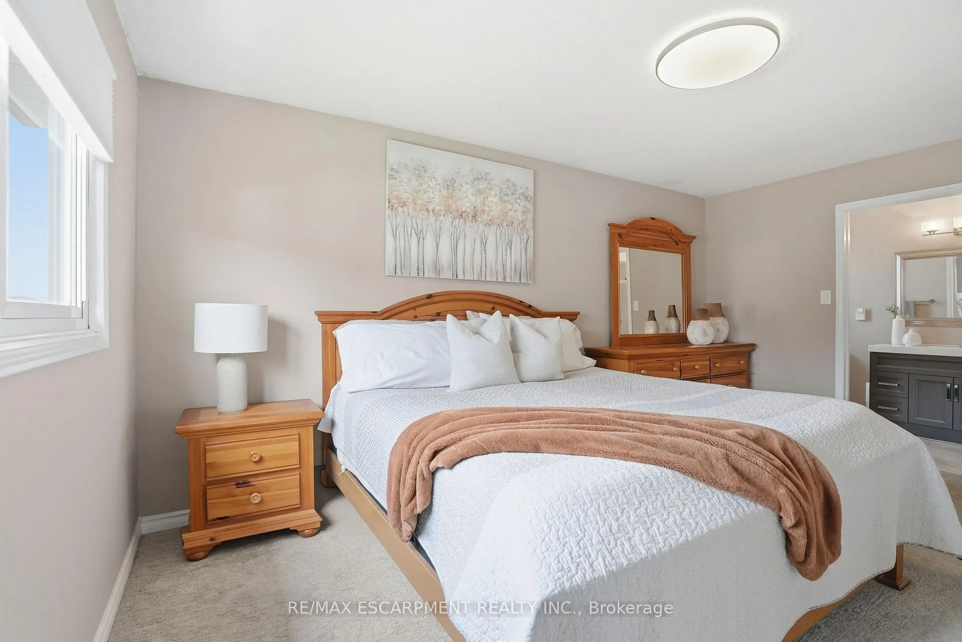 Photo 19 of 31 Republic Avenue, Hamilton, Barnstown — HOMEH