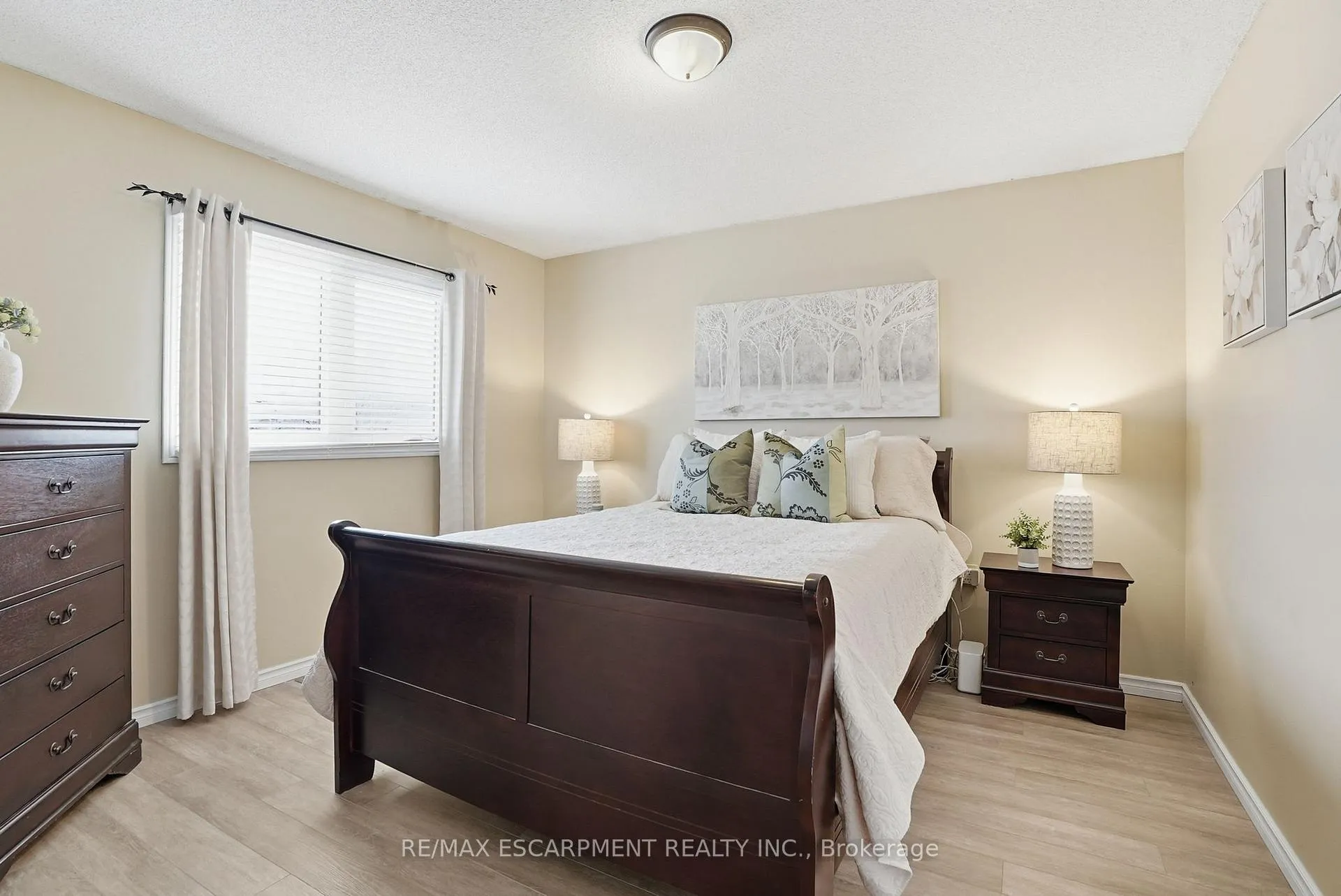 Photo 22 of 31 Republic Avenue, Hamilton, Barnstown — HOMEH
