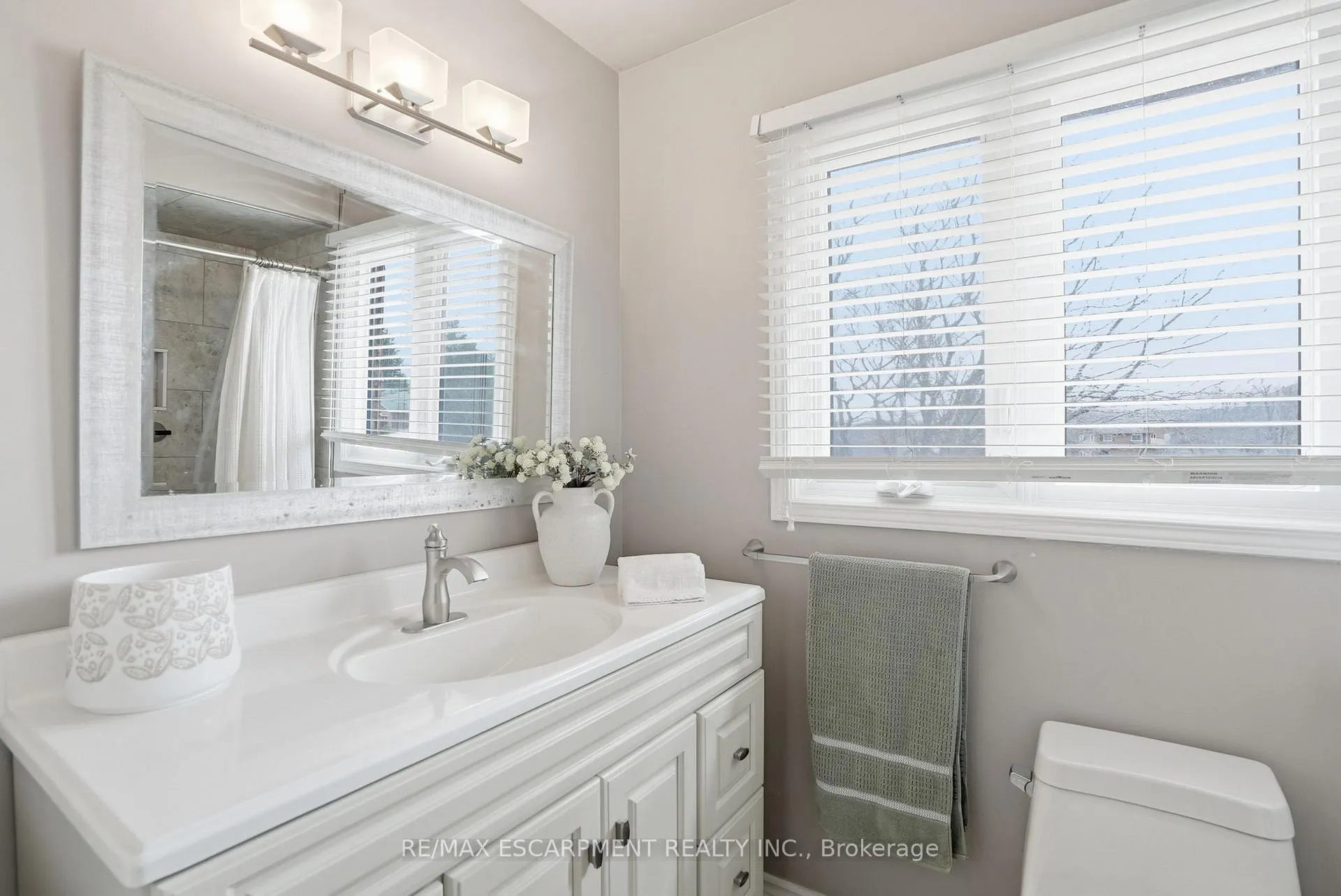 Photo 24 of 31 Republic Avenue, Hamilton, Barnstown — HOMEH