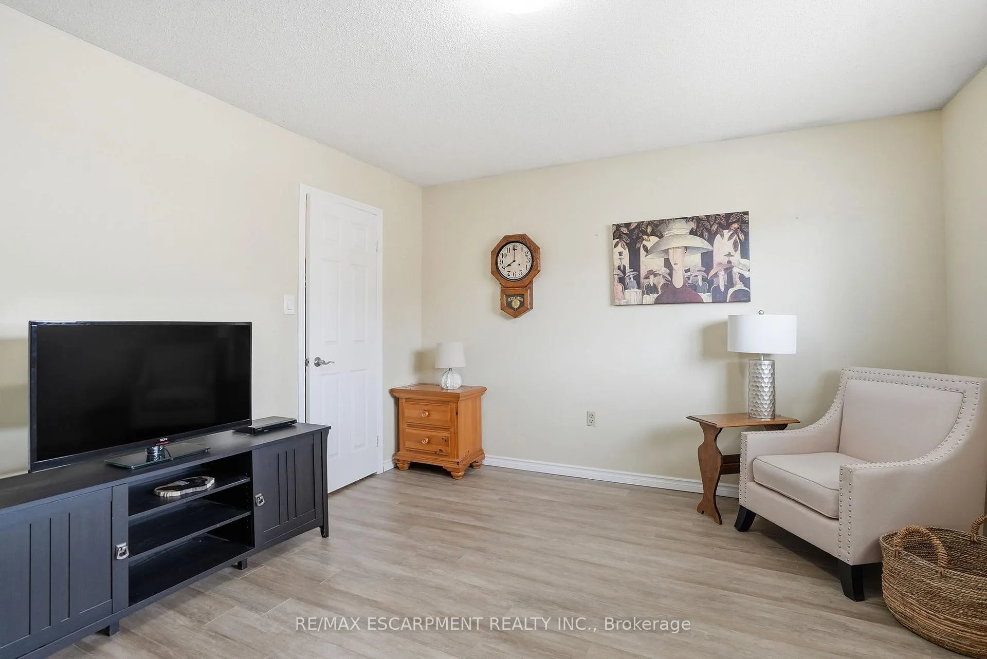 Photo 27 of 31 Republic Avenue, Hamilton, Barnstown — HOMEH