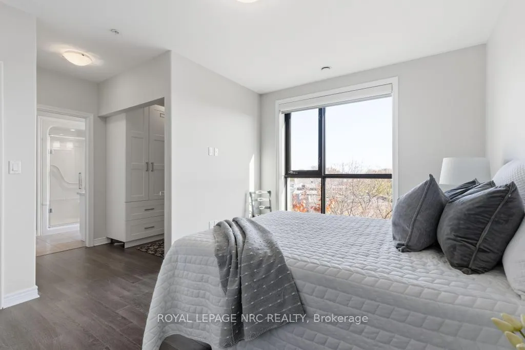 Photo 12 of Unit 401, 379 Scott Street, St. Catharines, Vine/Linwell — HOMEH