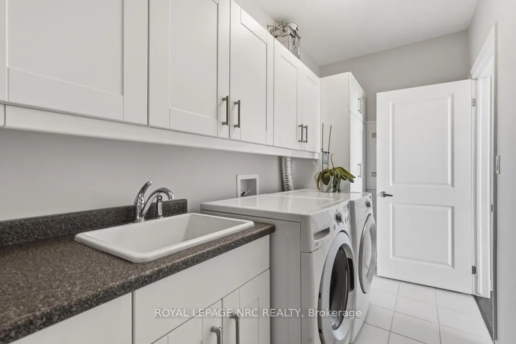 Photo 16 of Unit 401, 379 Scott Street, St. Catharines, Vine/Linwell — HOMEH