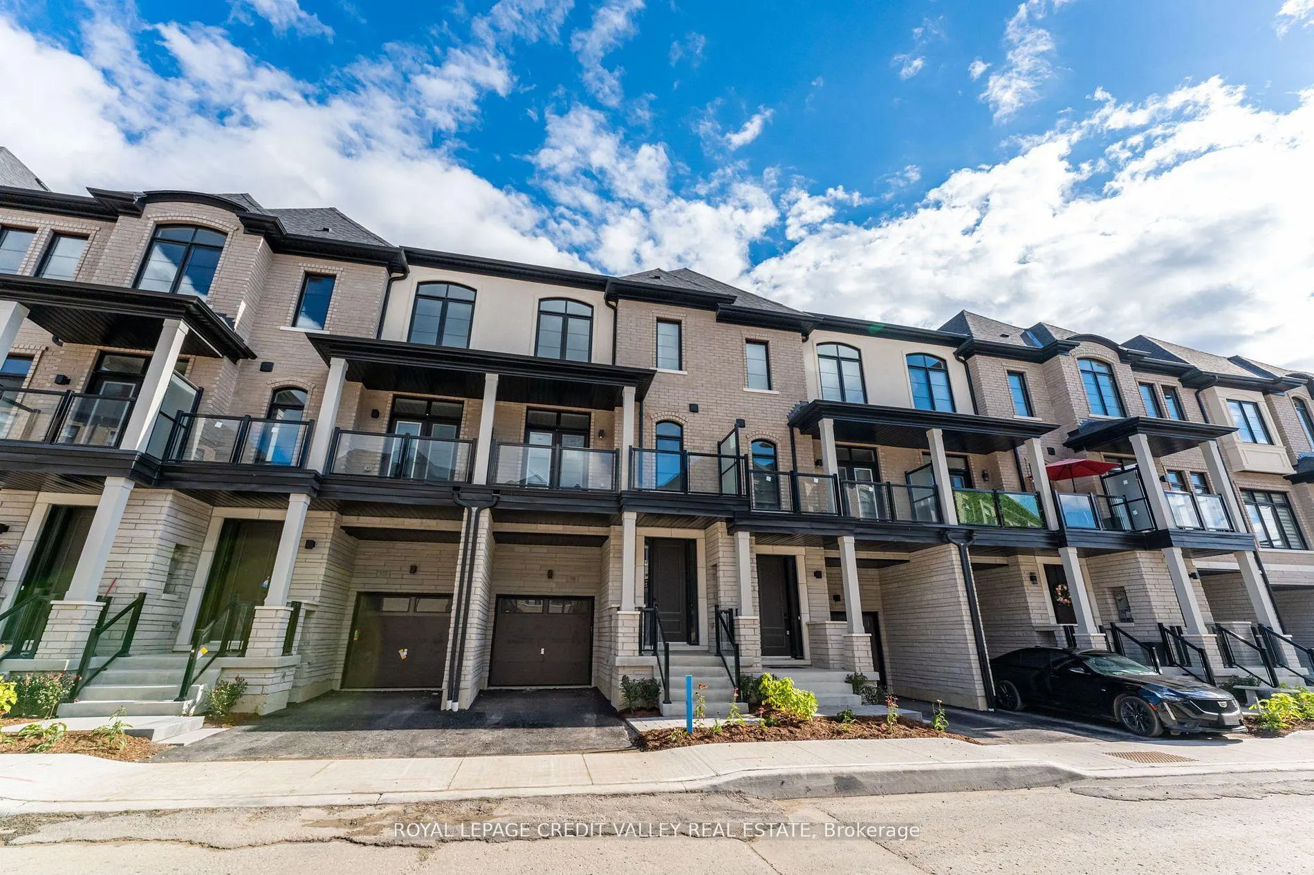 Photo 1 of 99 Archambault Way, Vaughan, Vellore Village — HOMEH