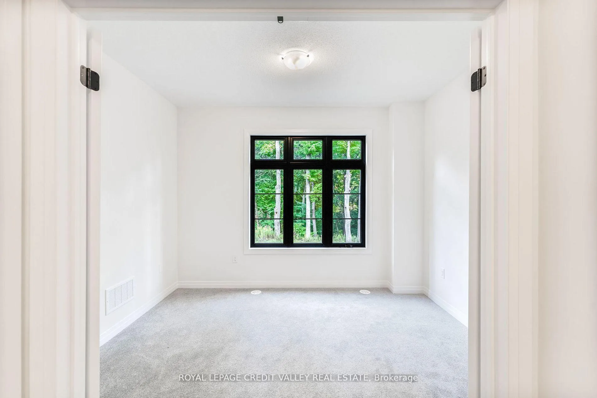 Photo 6 of 99 Archambault Way, Vaughan, Vellore Village — HOMEH