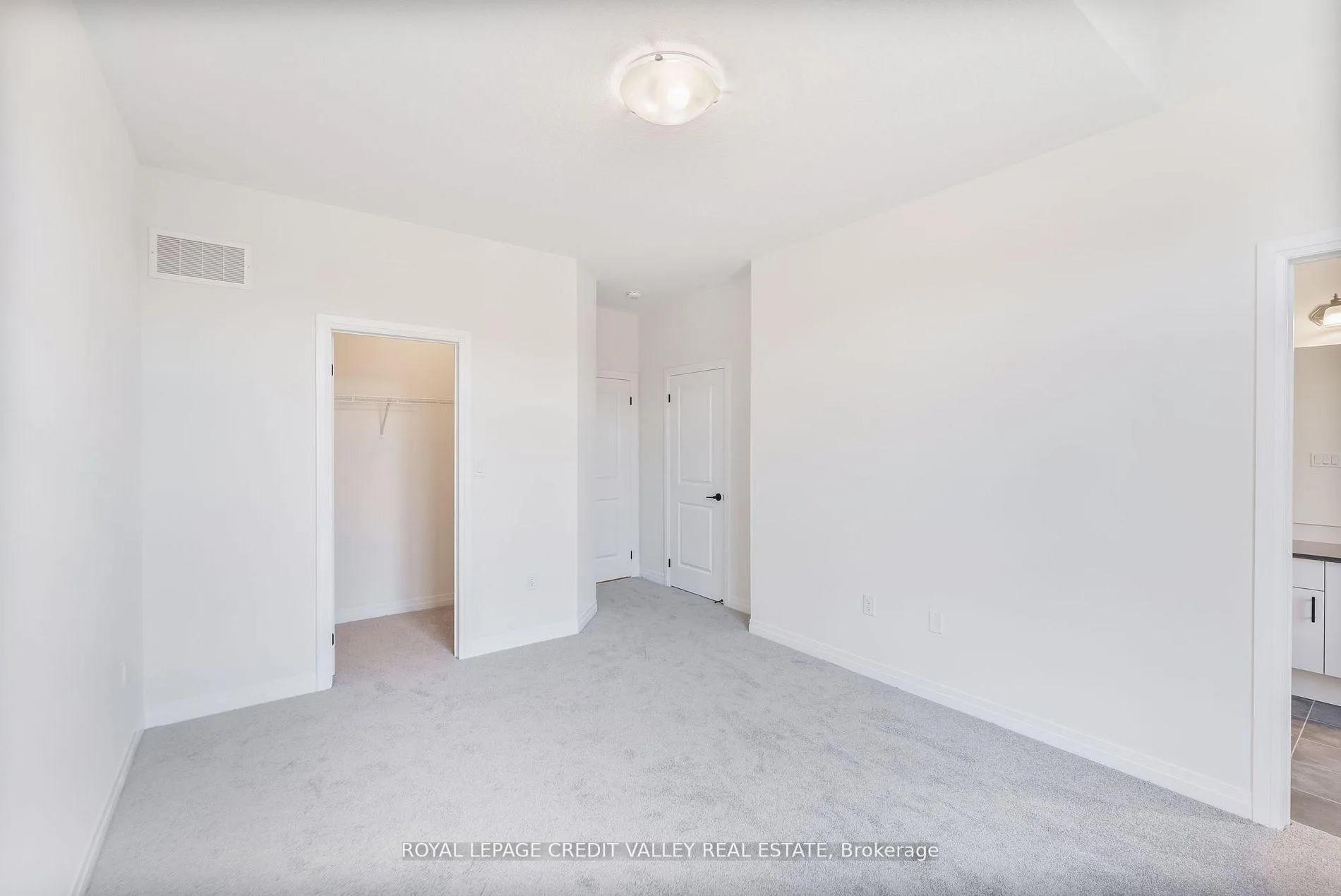 Photo 20 of 99 Archambault Way, Vaughan, Vellore Village — HOMEH
