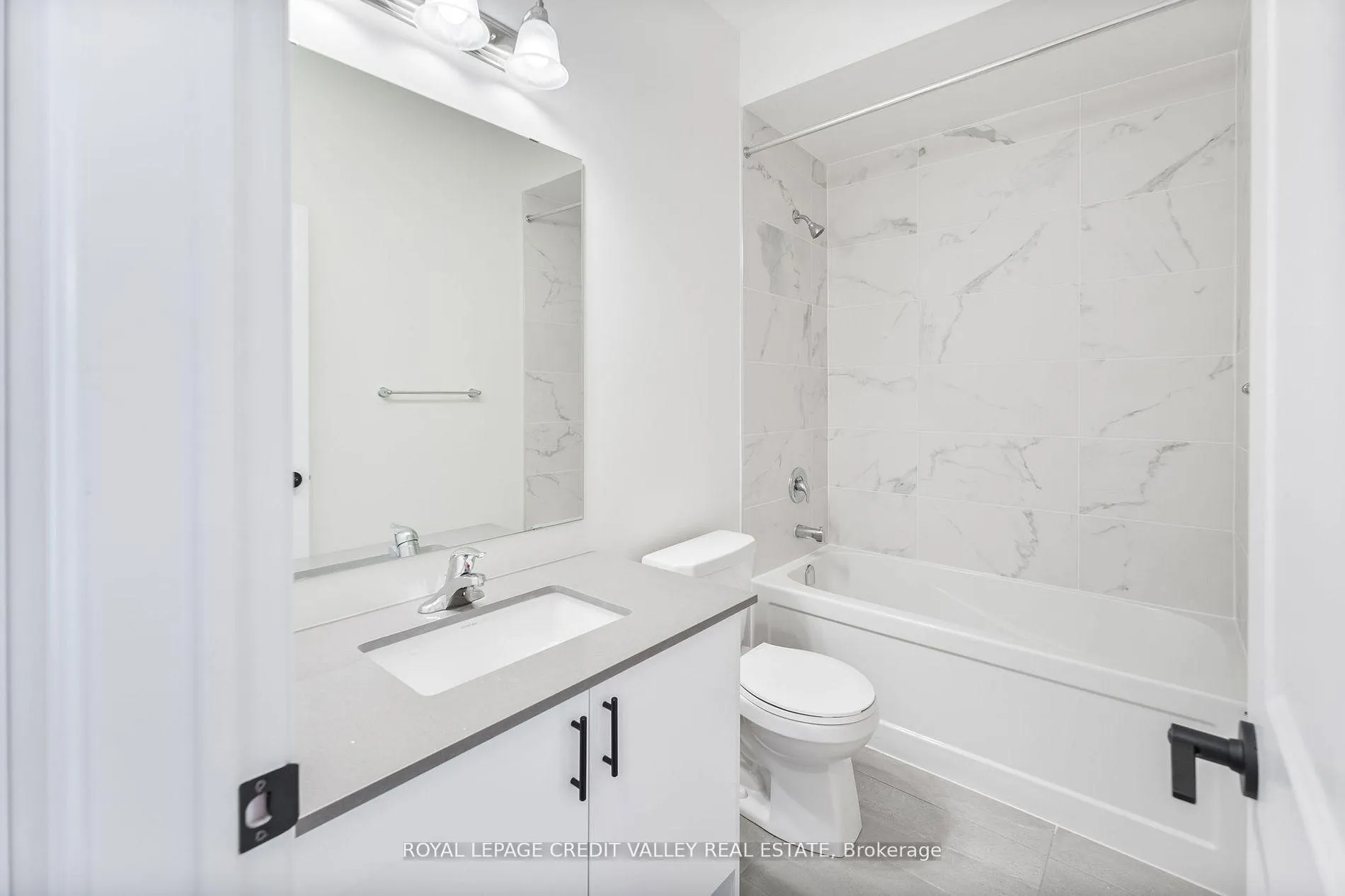 Photo 28 of 99 Archambault Way, Vaughan, Vellore Village — HOMEH