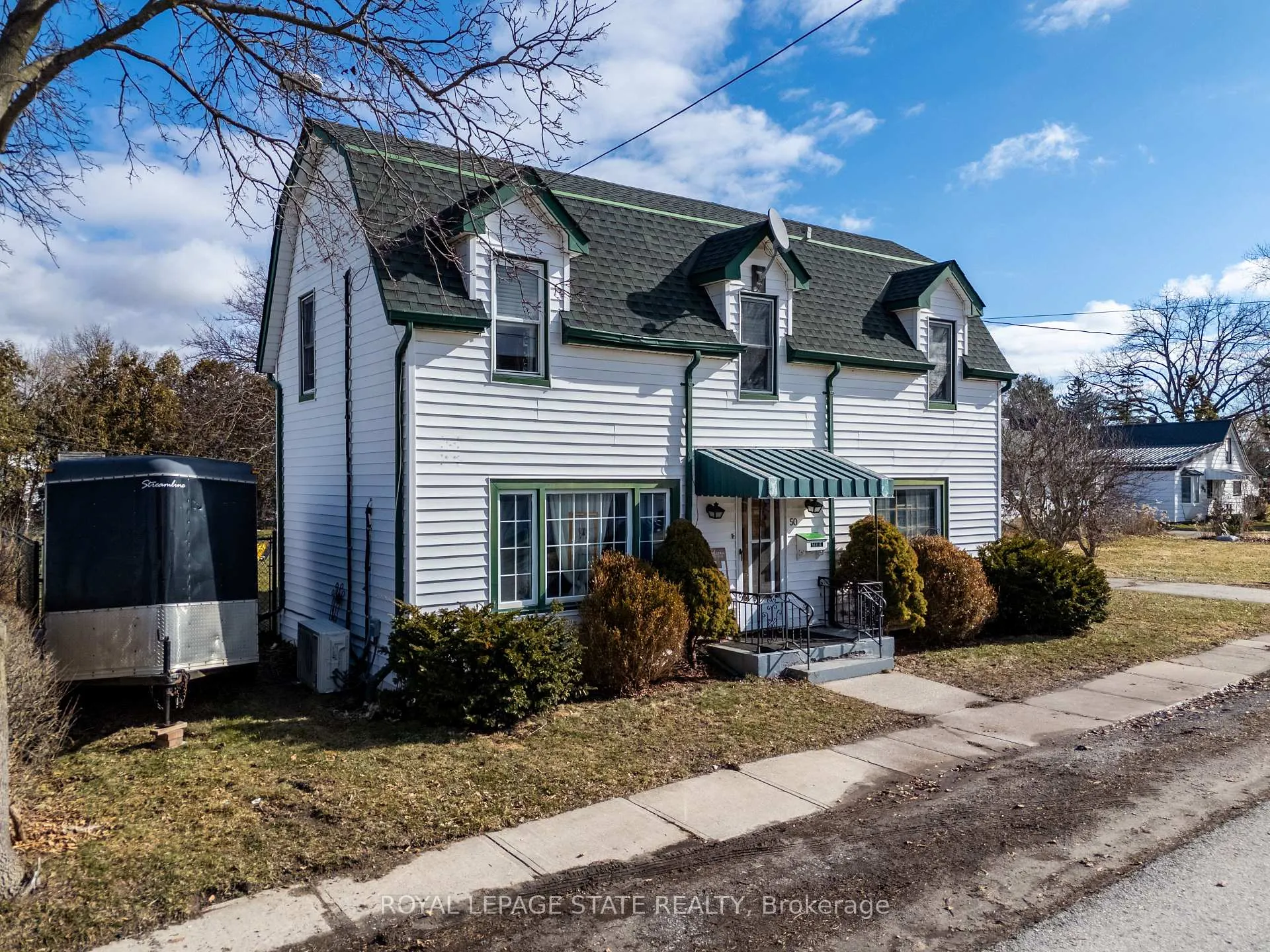 Photo 4 of 50 Jane Street, Haldimand — HOMEH