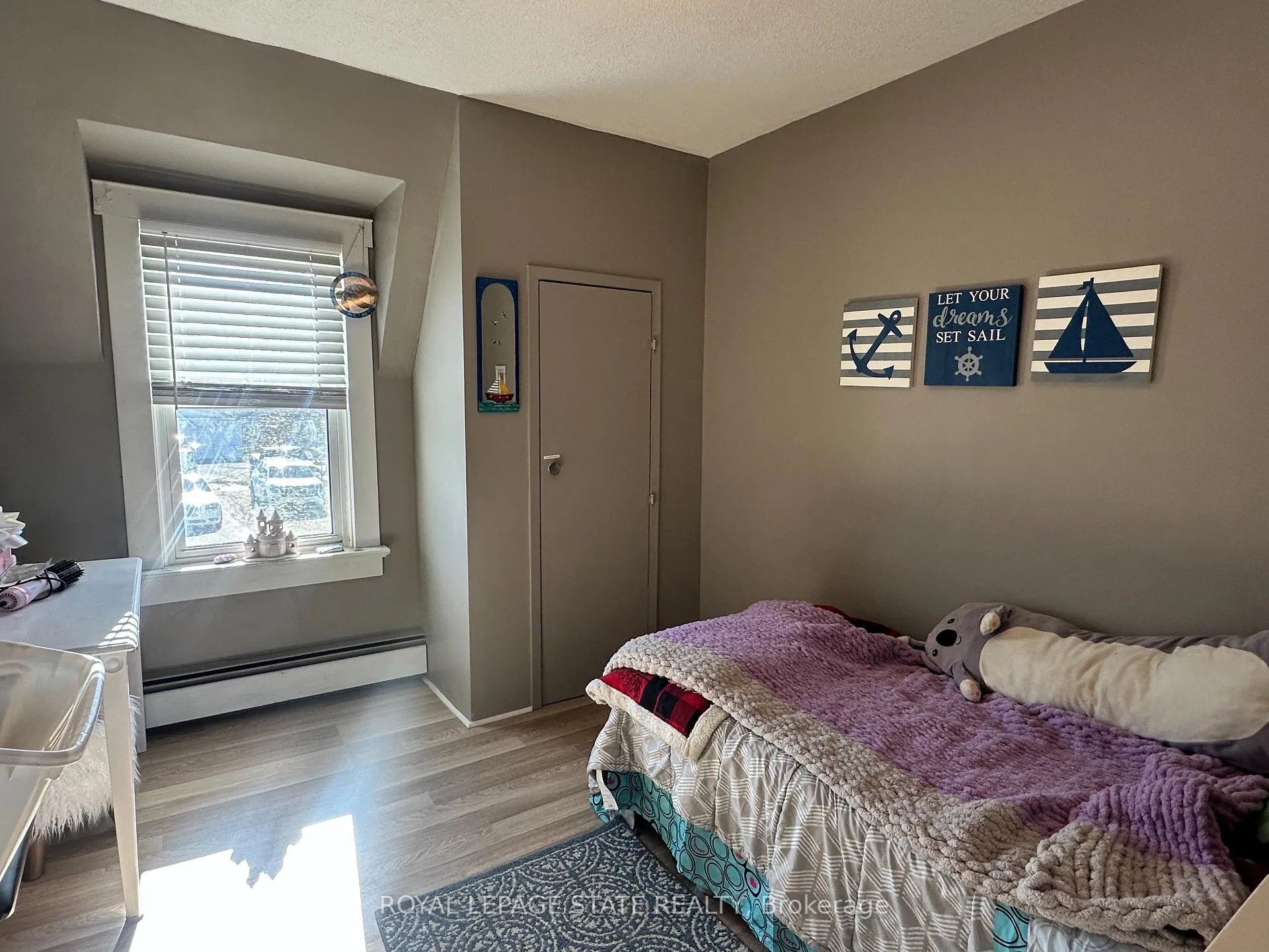 Photo 28 of 50 Jane Street, Haldimand — HOMEH