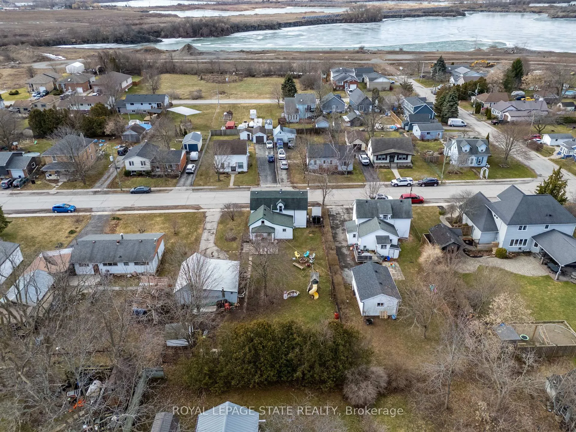Photo 35 of 50 Jane Street, Haldimand — HOMEH
