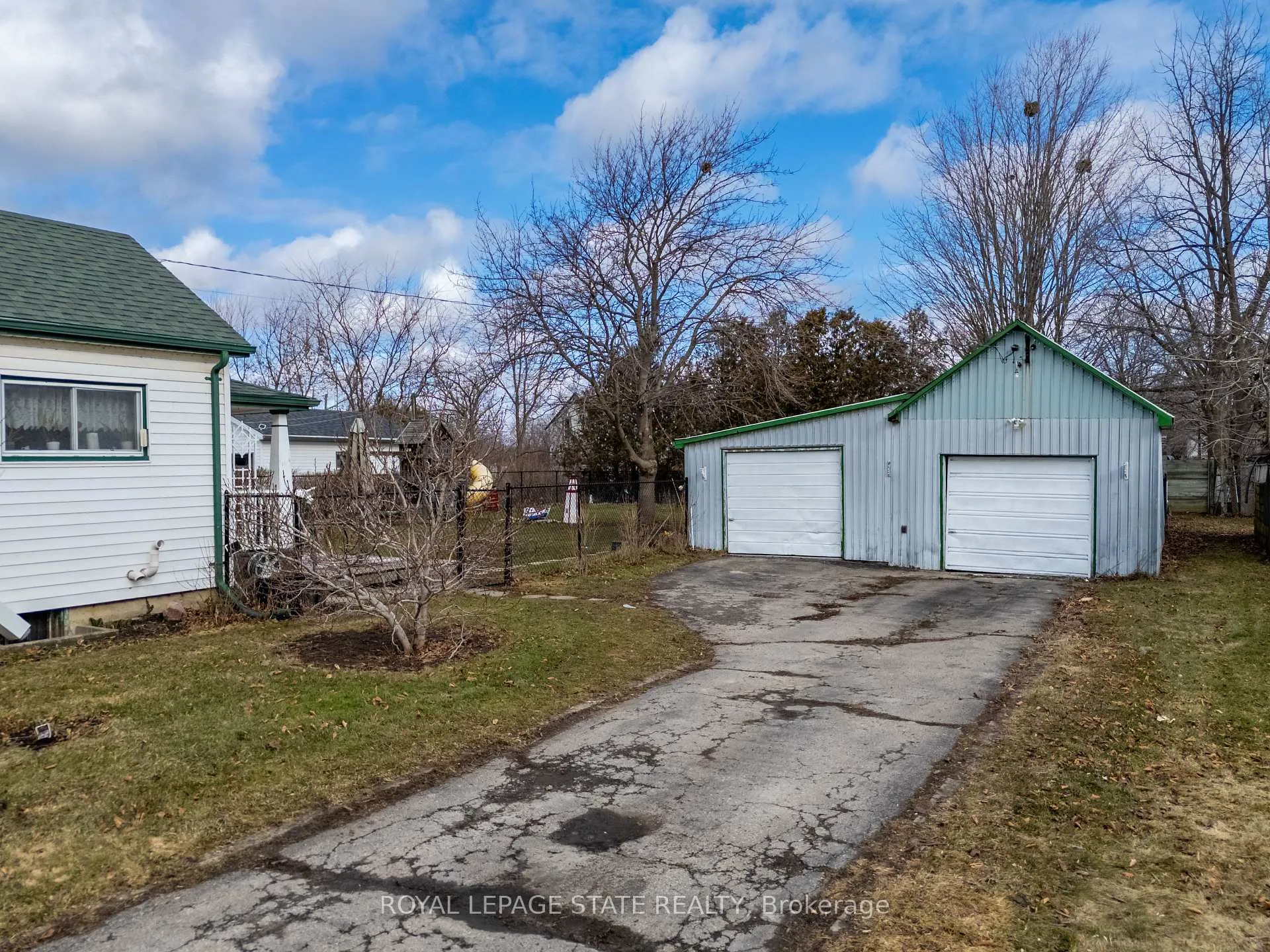 Photo 36 of 50 Jane Street, Haldimand — HOMEH
