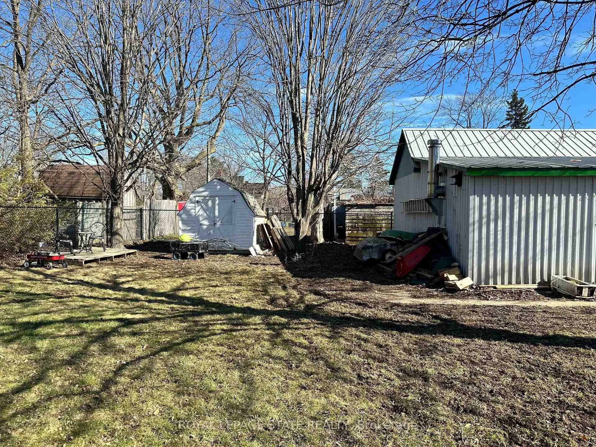 Photo 38 of 50 Jane Street, Haldimand — HOMEH