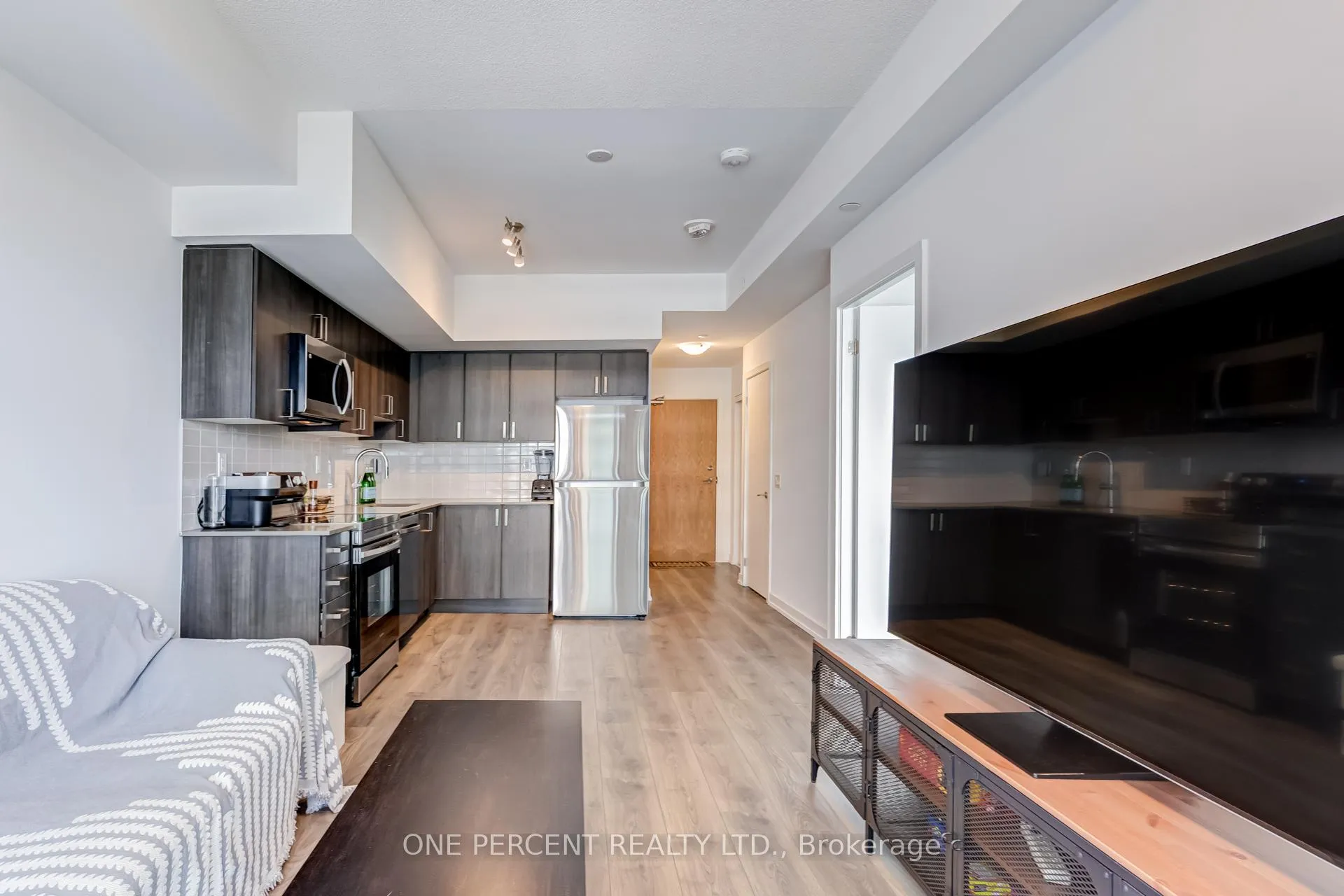 Photo 2 of Unit 1707, 1435 Celebration Drive, Pickering, Bay Ridges — HOMEH