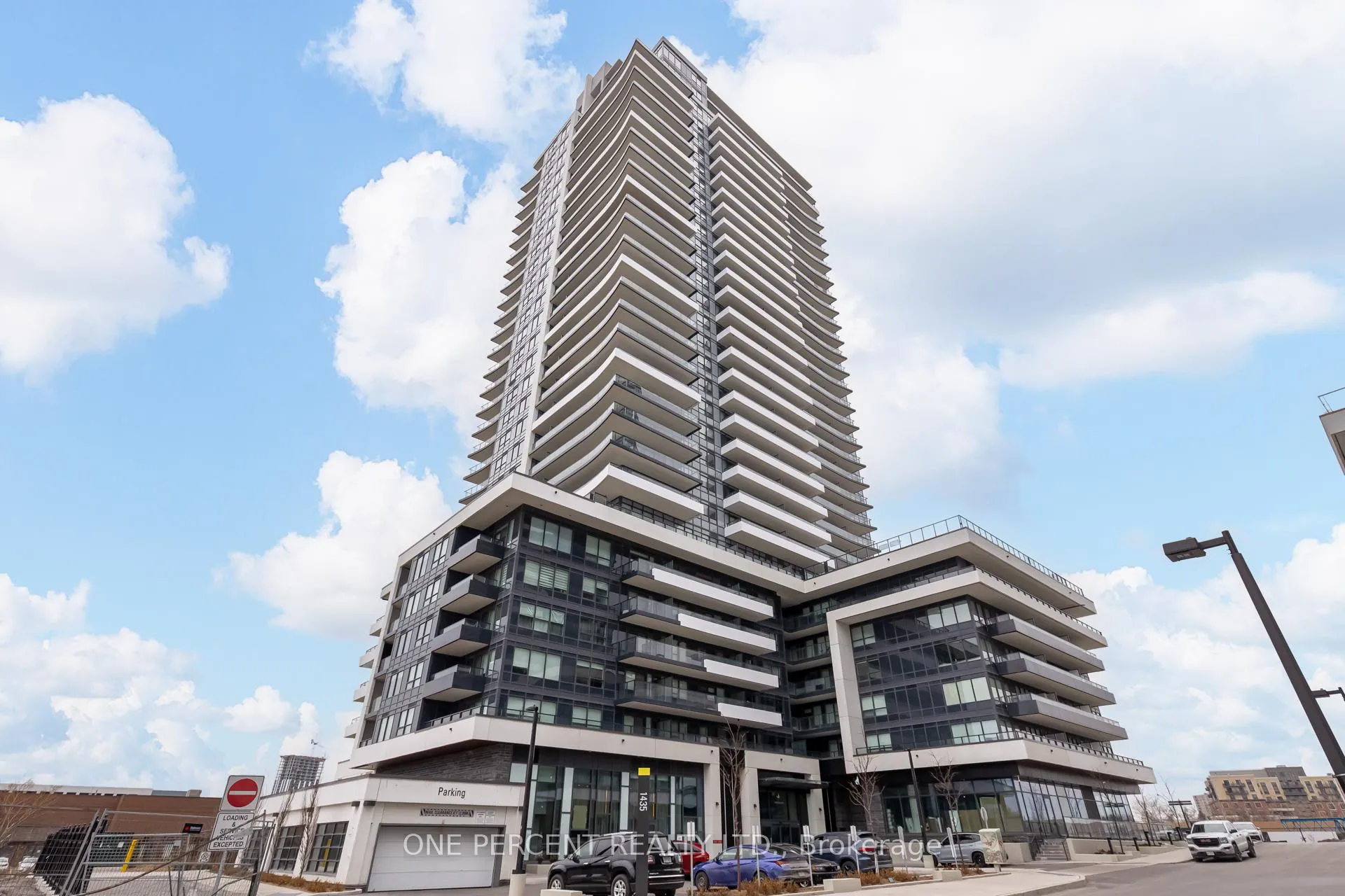 Photo 5 of Unit 1707, 1435 Celebration Drive, Pickering, Bay Ridges — HOMEH