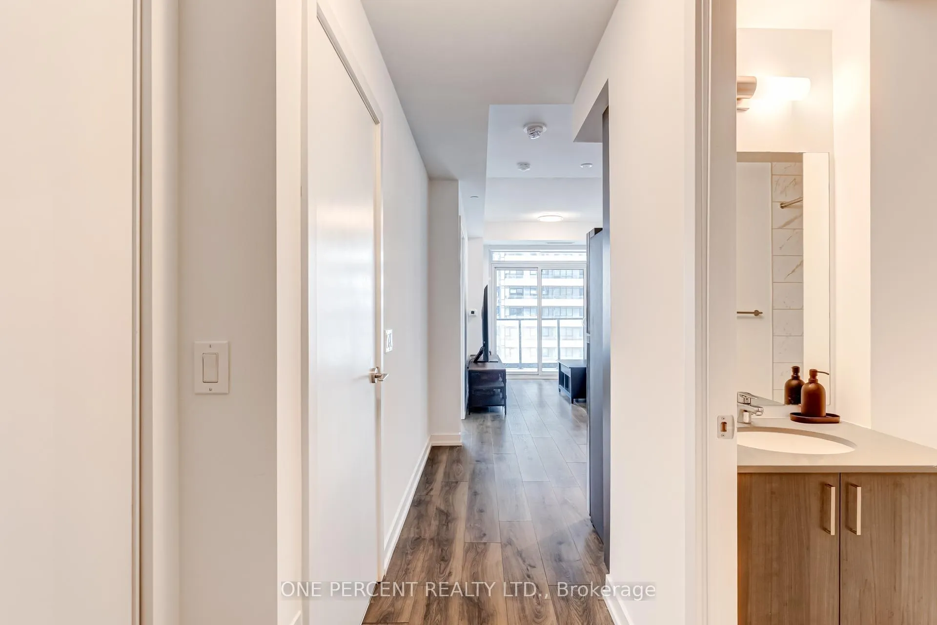Photo 11 of Unit 1707, 1435 Celebration Drive, Pickering, Bay Ridges — HOMEH