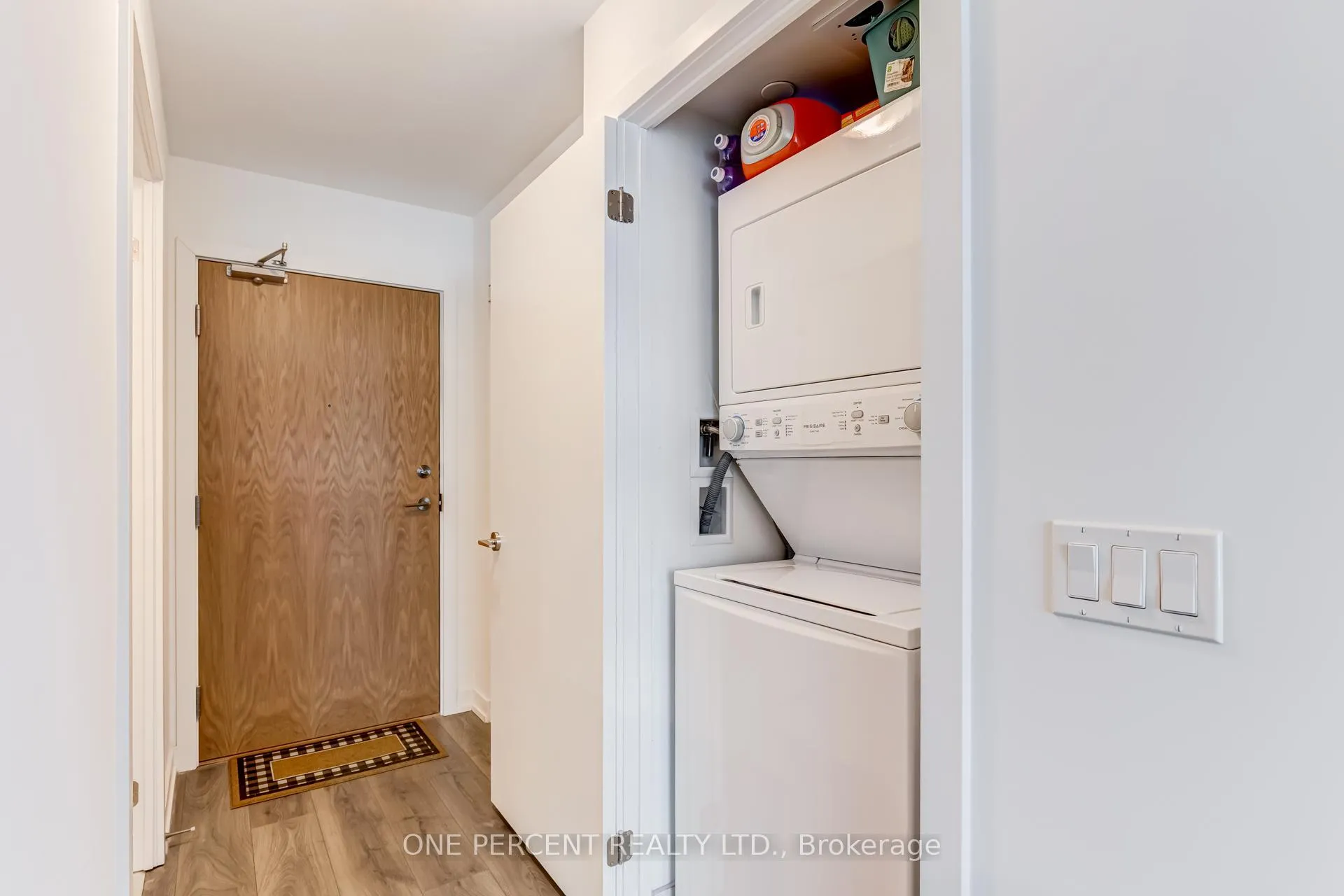Photo 13 of Unit 1707, 1435 Celebration Drive, Pickering, Bay Ridges — HOMEH