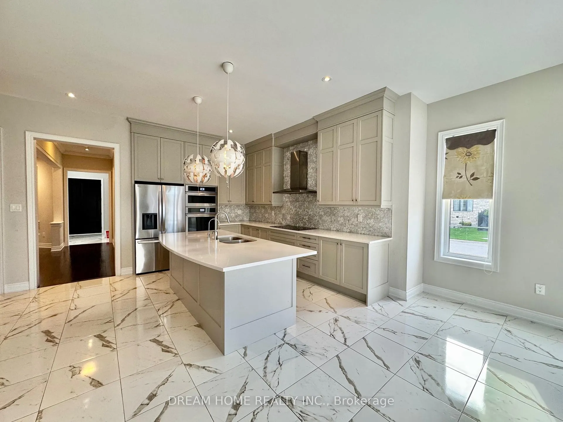 Photo 4 of 28 Larkin Avenue, King, Nobleton — HOMEH
