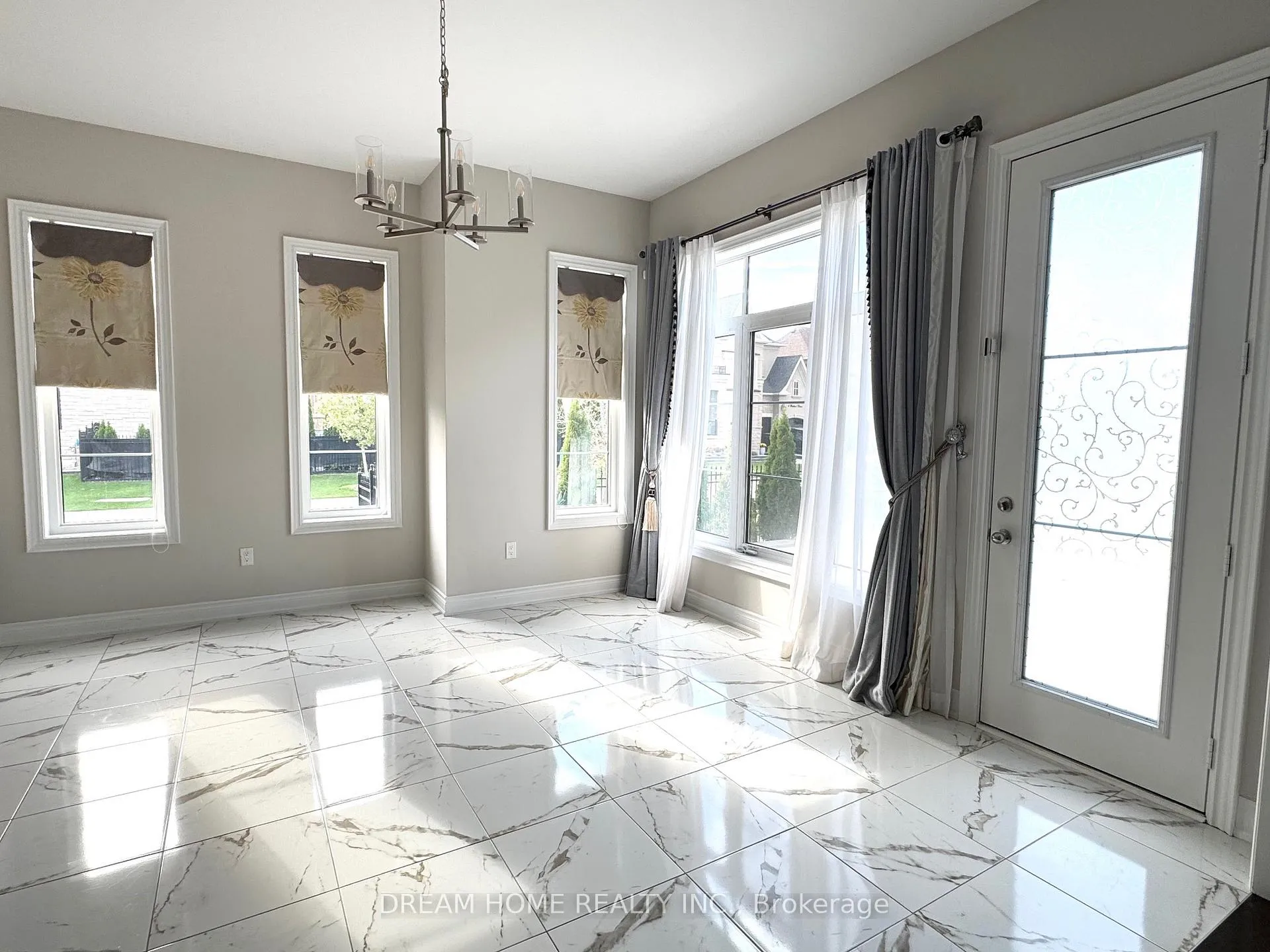 Photo 6 of 28 Larkin Avenue, King, Nobleton — HOMEH