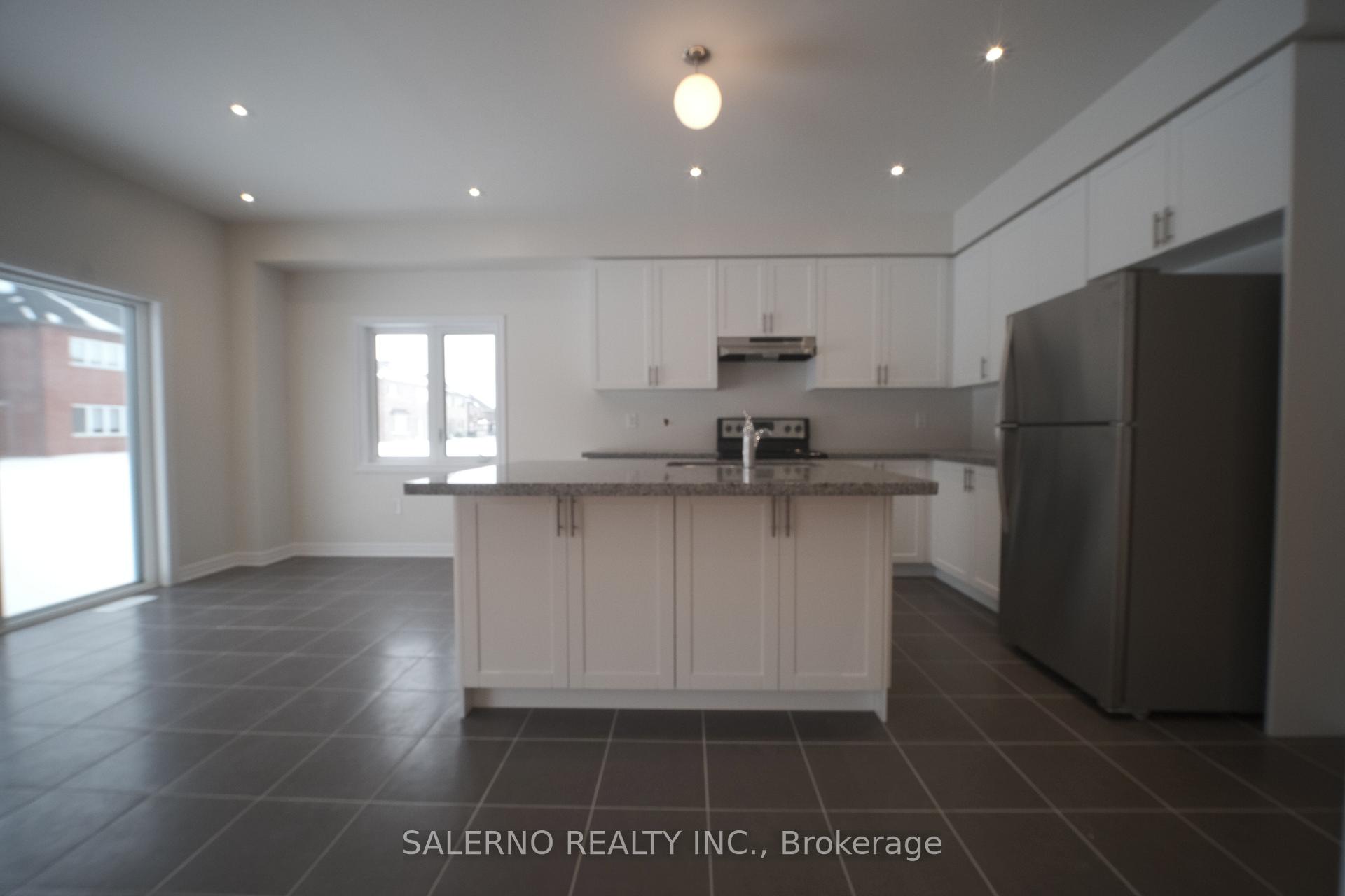 Photo 5 of 1445 Farrow Crescent, Innisfil, Alcona — HOMEH