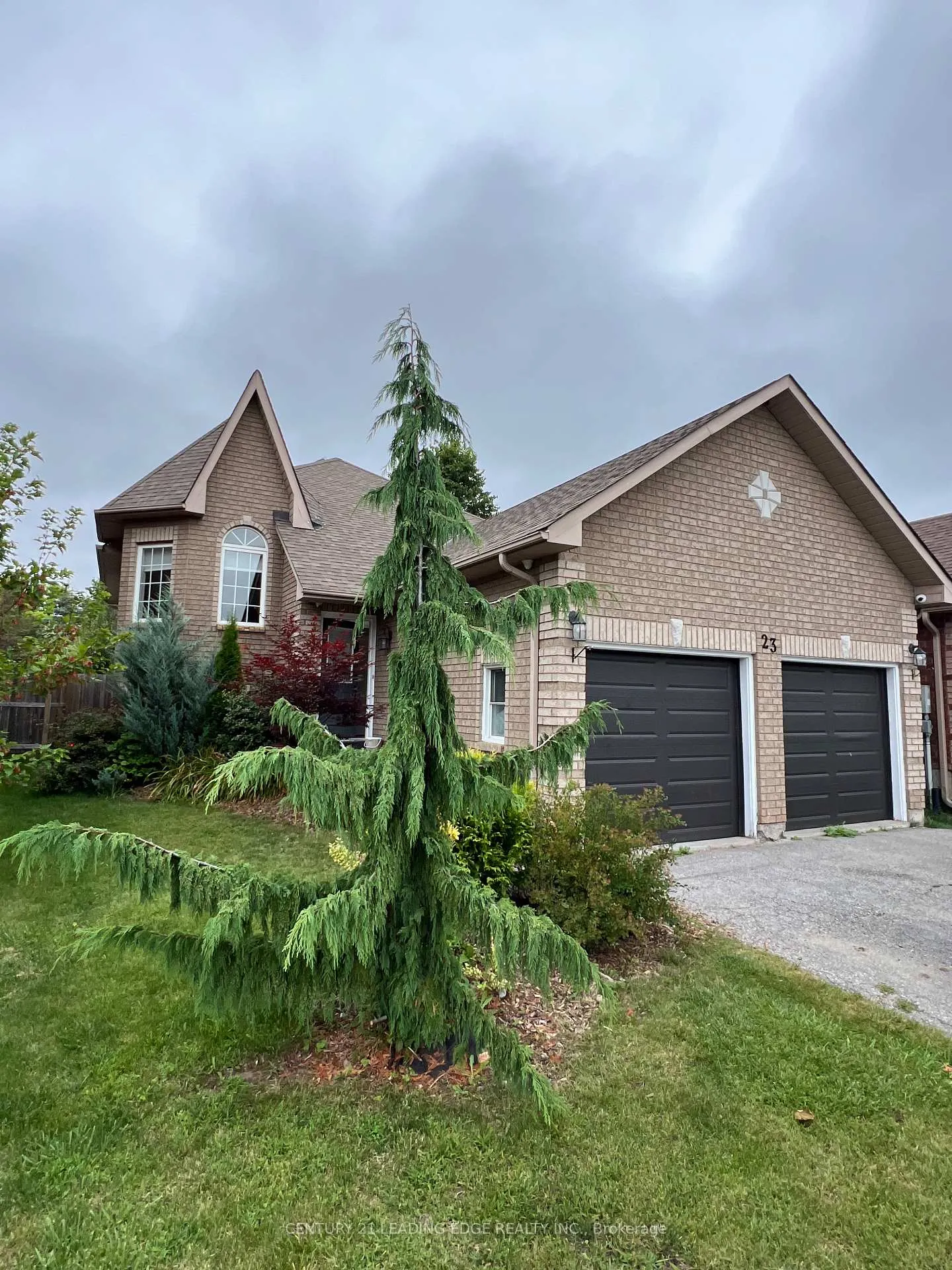 Photo 1 of Unit Upper, 23 Dunsmore Lane, Barrie, Georgian Drive — HOMEH